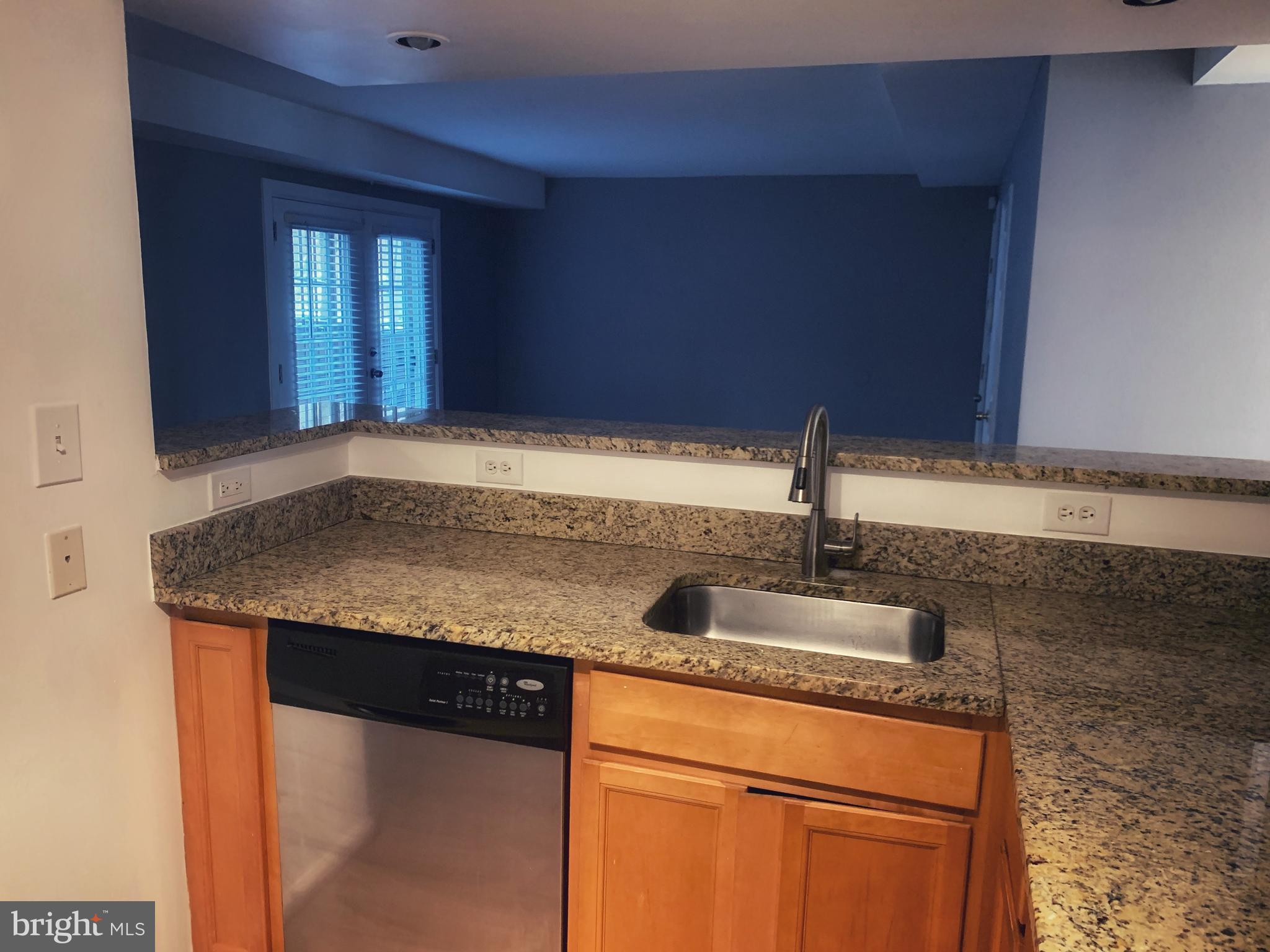 MARKHAM VIEW CONDOMINIUMS - Residential Lease