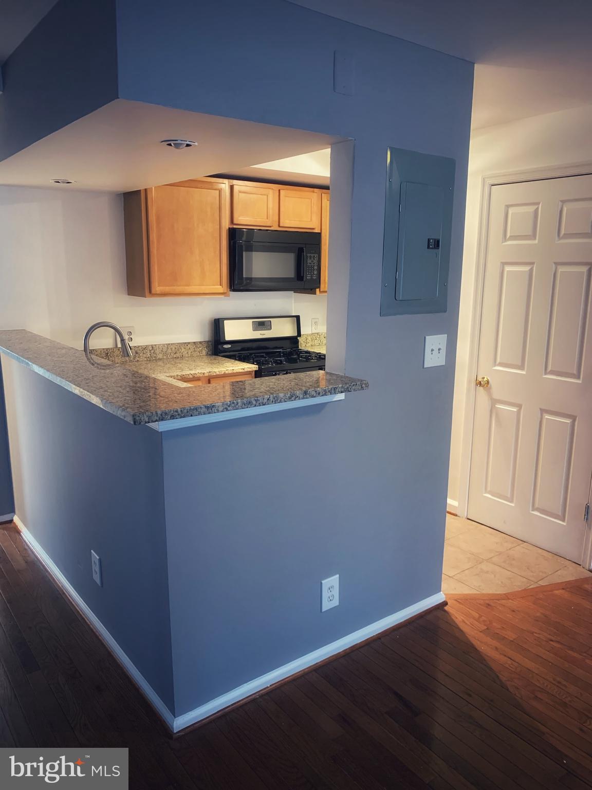 MARKHAM VIEW CONDOMINIUMS - Residential Lease