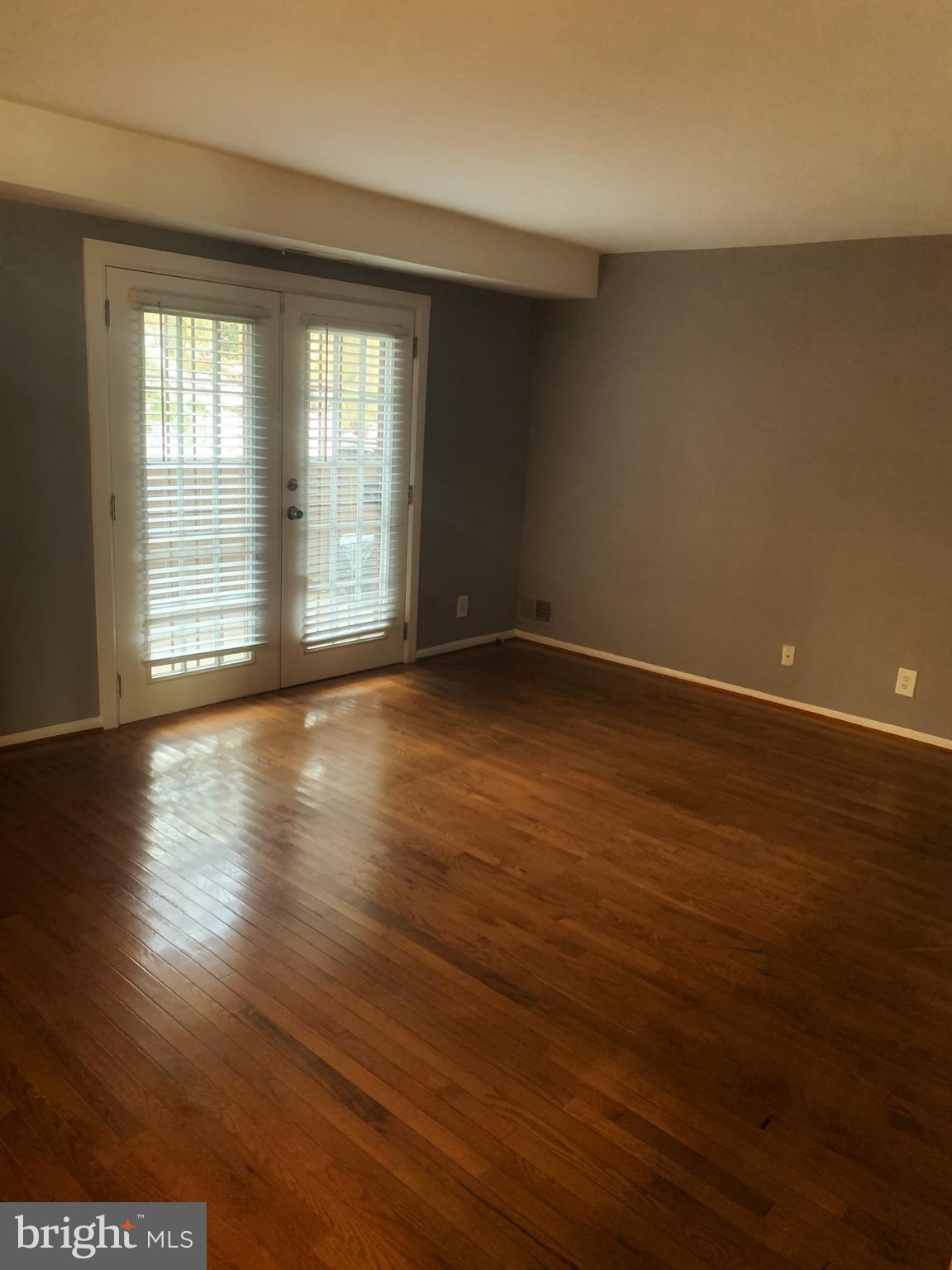 MARKHAM VIEW CONDOMINIUMS - Residential Lease