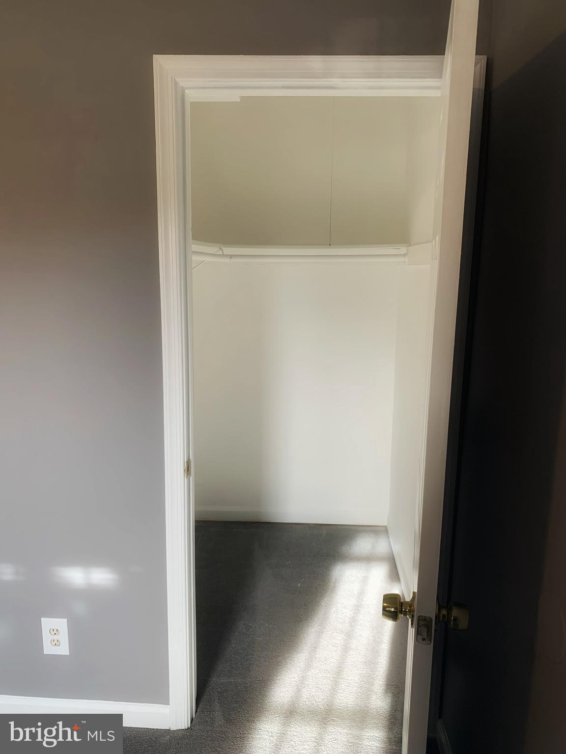 MARKHAM VIEW CONDOMINIUMS - Residential Lease