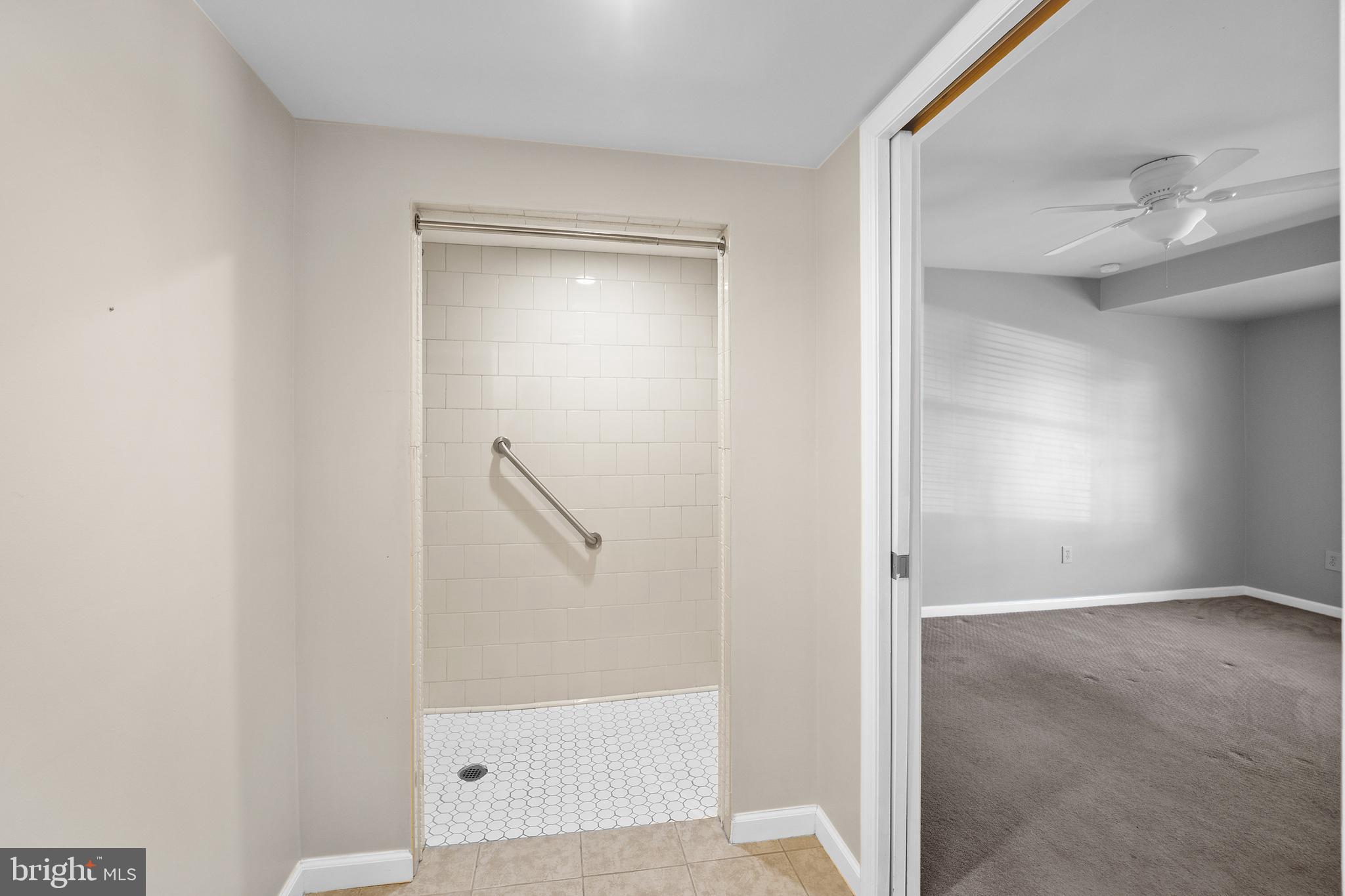 NESHAMINY VALLEY - Residential