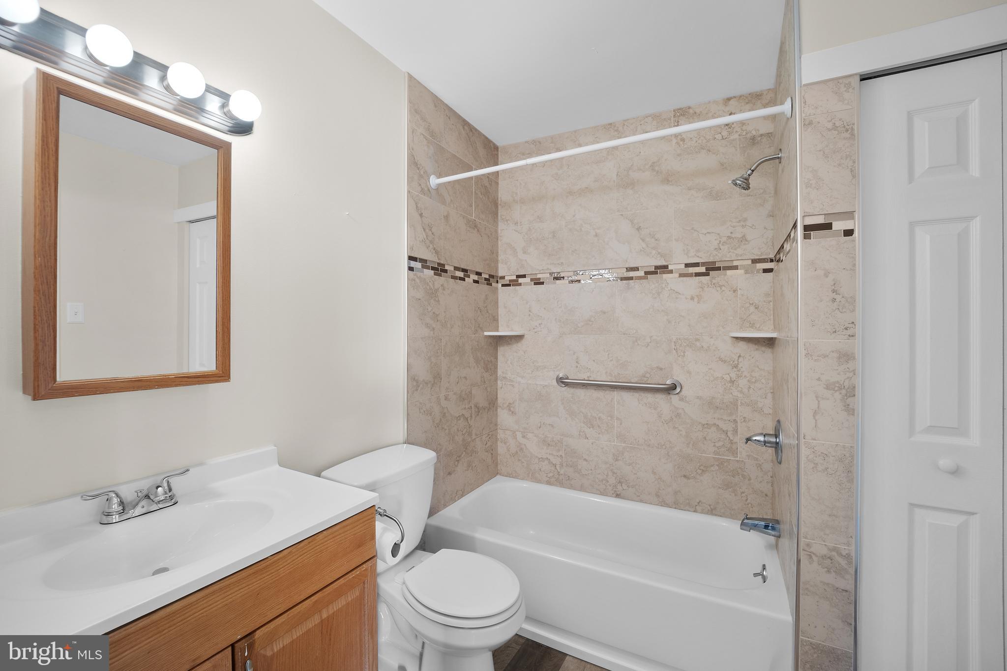 NESHAMINY VALLEY - Residential