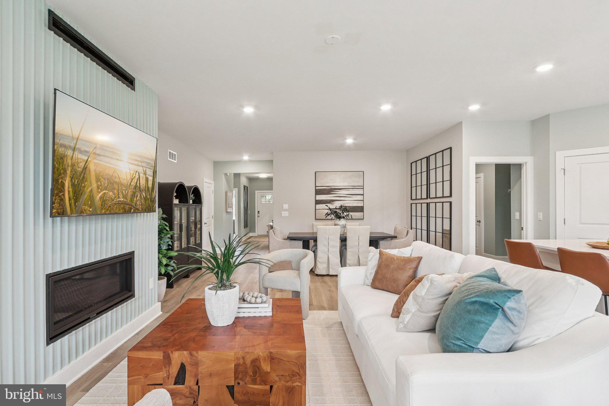 WILLOW RUN - Residential