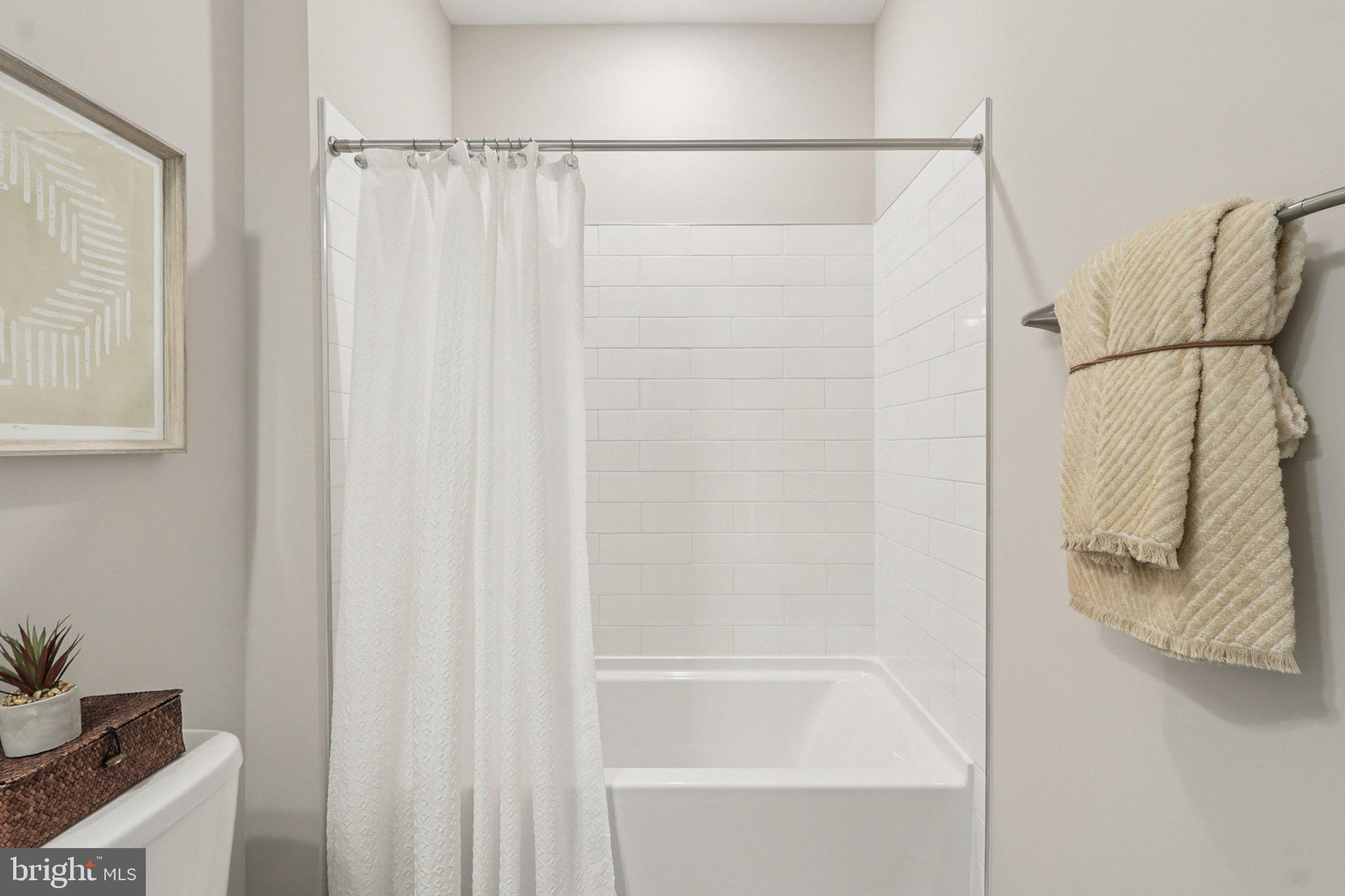 WILLOW RUN - Residential