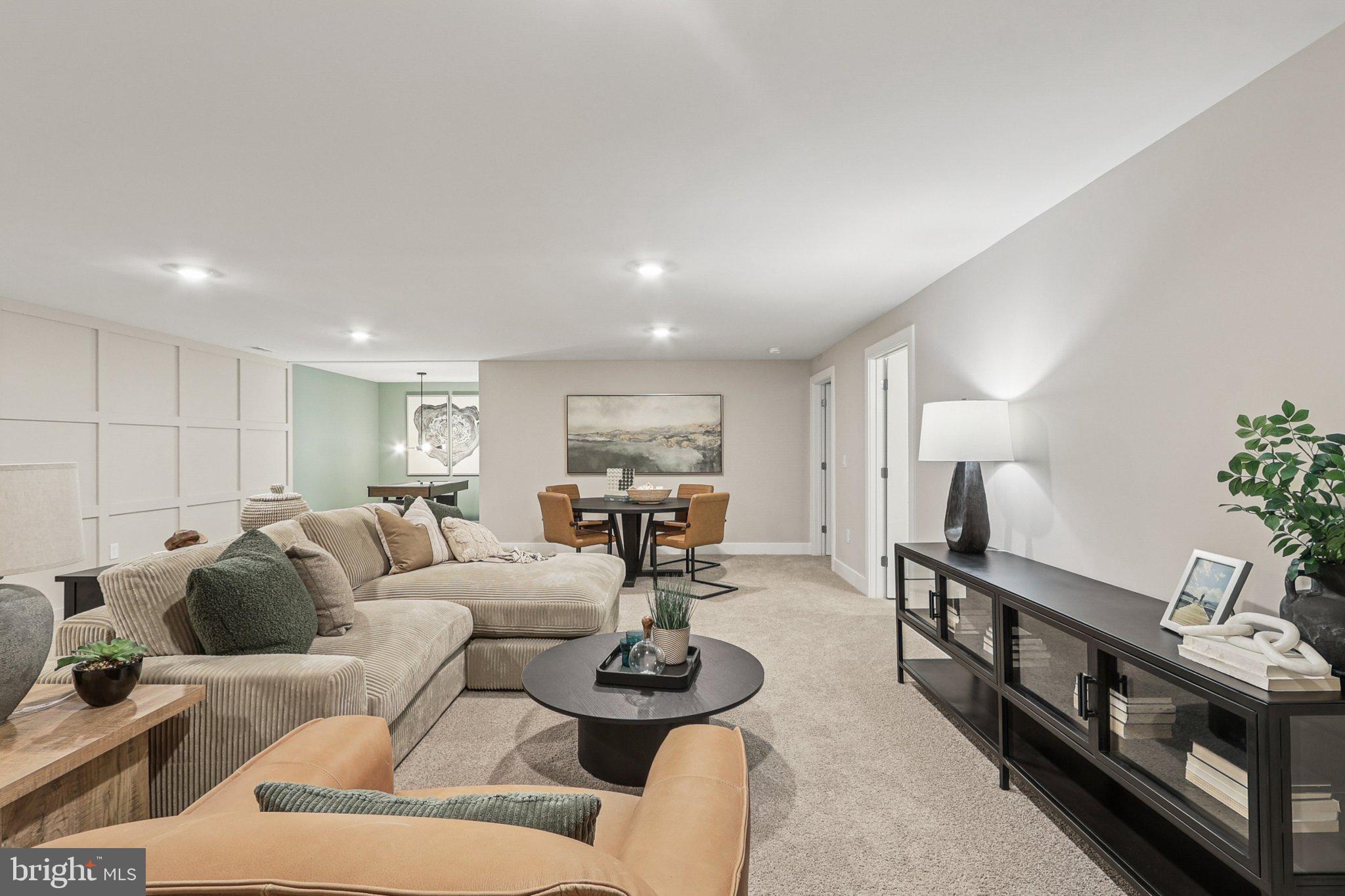 WILLOW RUN - Residential