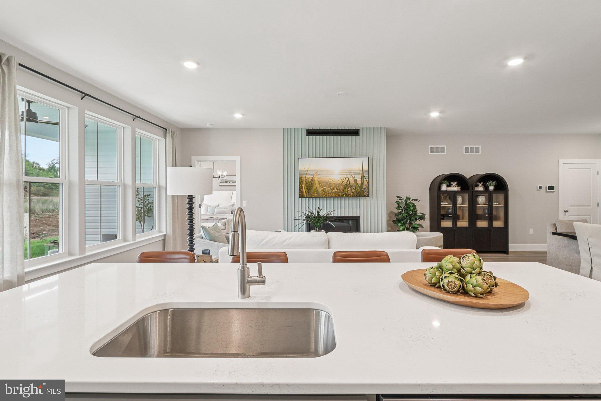 WILLOW RUN - Residential