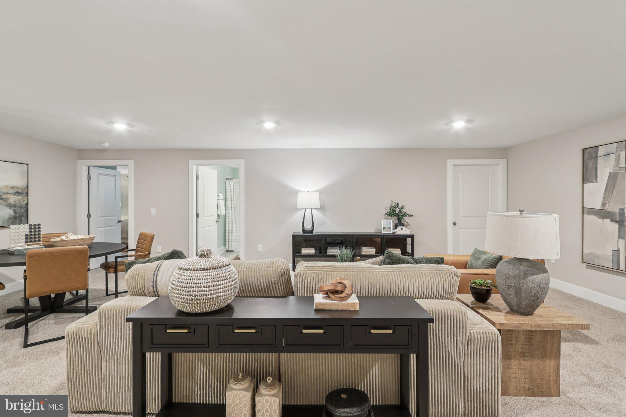 WILLOW RUN - Residential