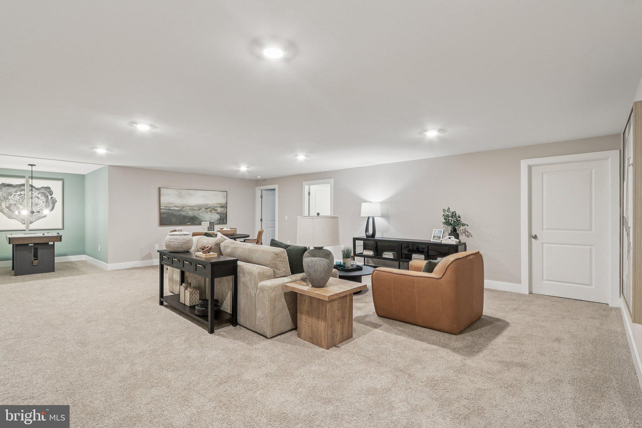 WILLOW RUN - Residential