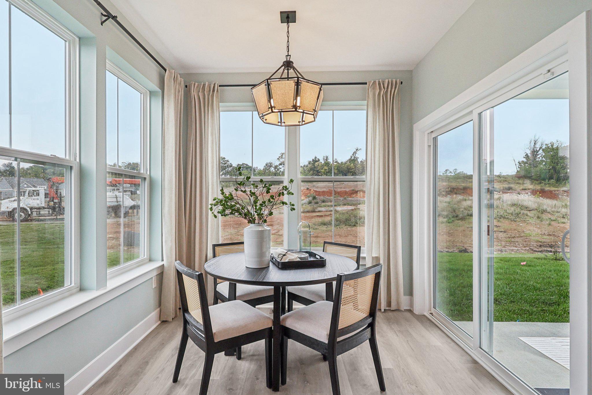 WILLOW RUN - Residential