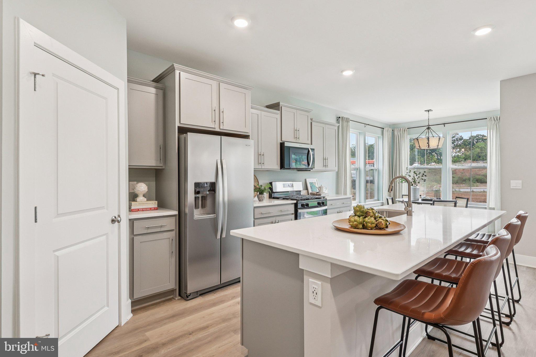 WILLOW RUN - Residential