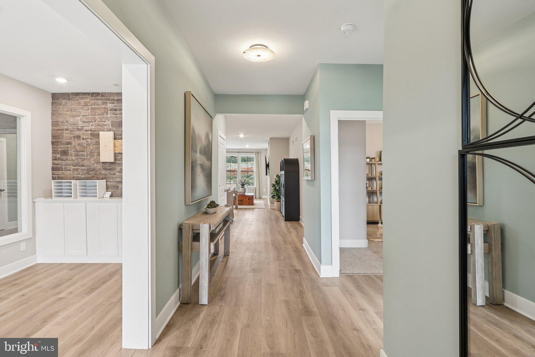 WILLOW RUN - Residential