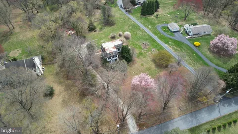 1526 Meadow Lane, Glen Mills, PA MLS: PADE2087482