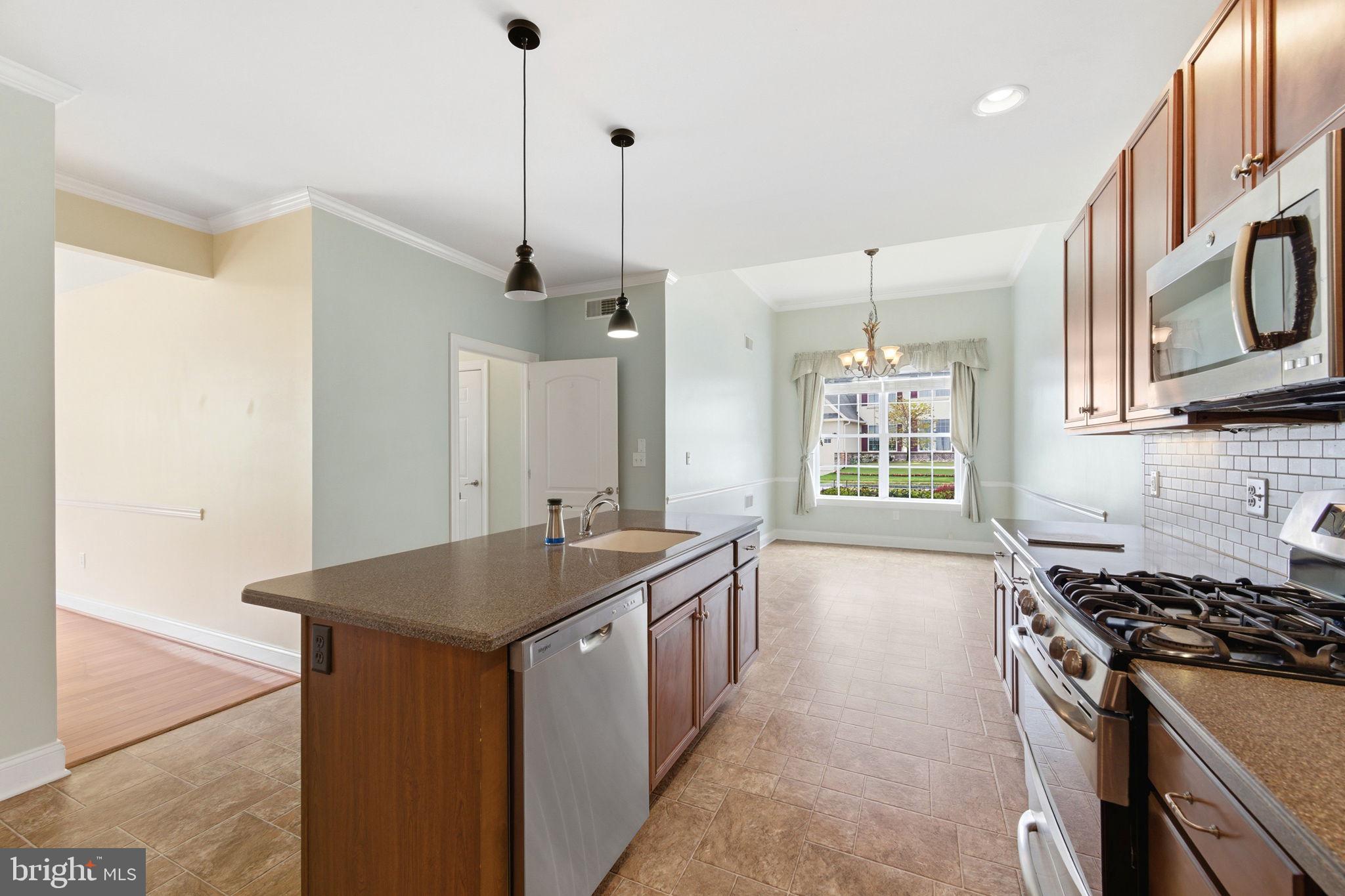 ARBOURS AT W GOSHEN - Residential