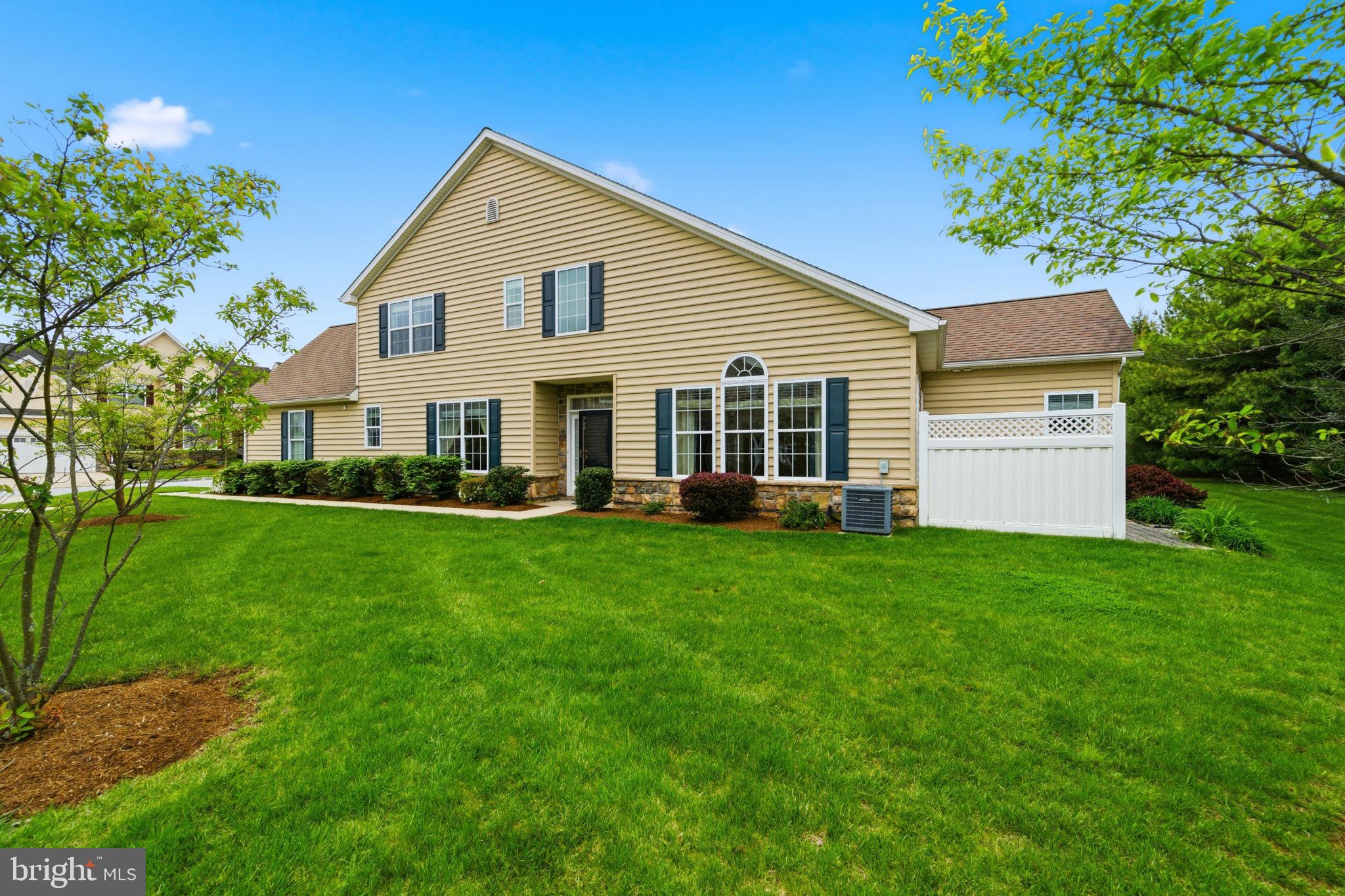 ARBOURS AT W GOSHEN - Residential
