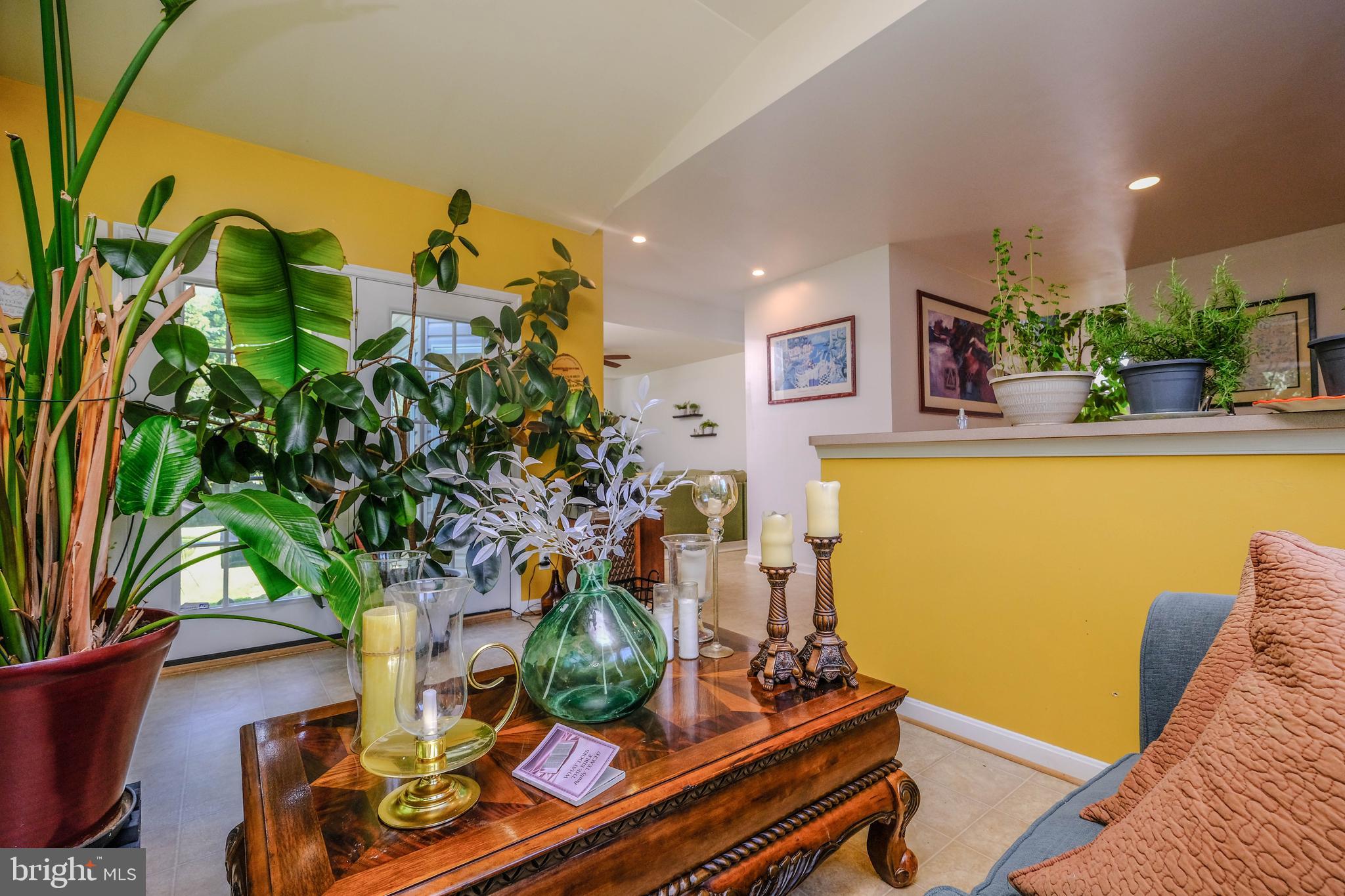 THORNHILL ESTATES - Residential