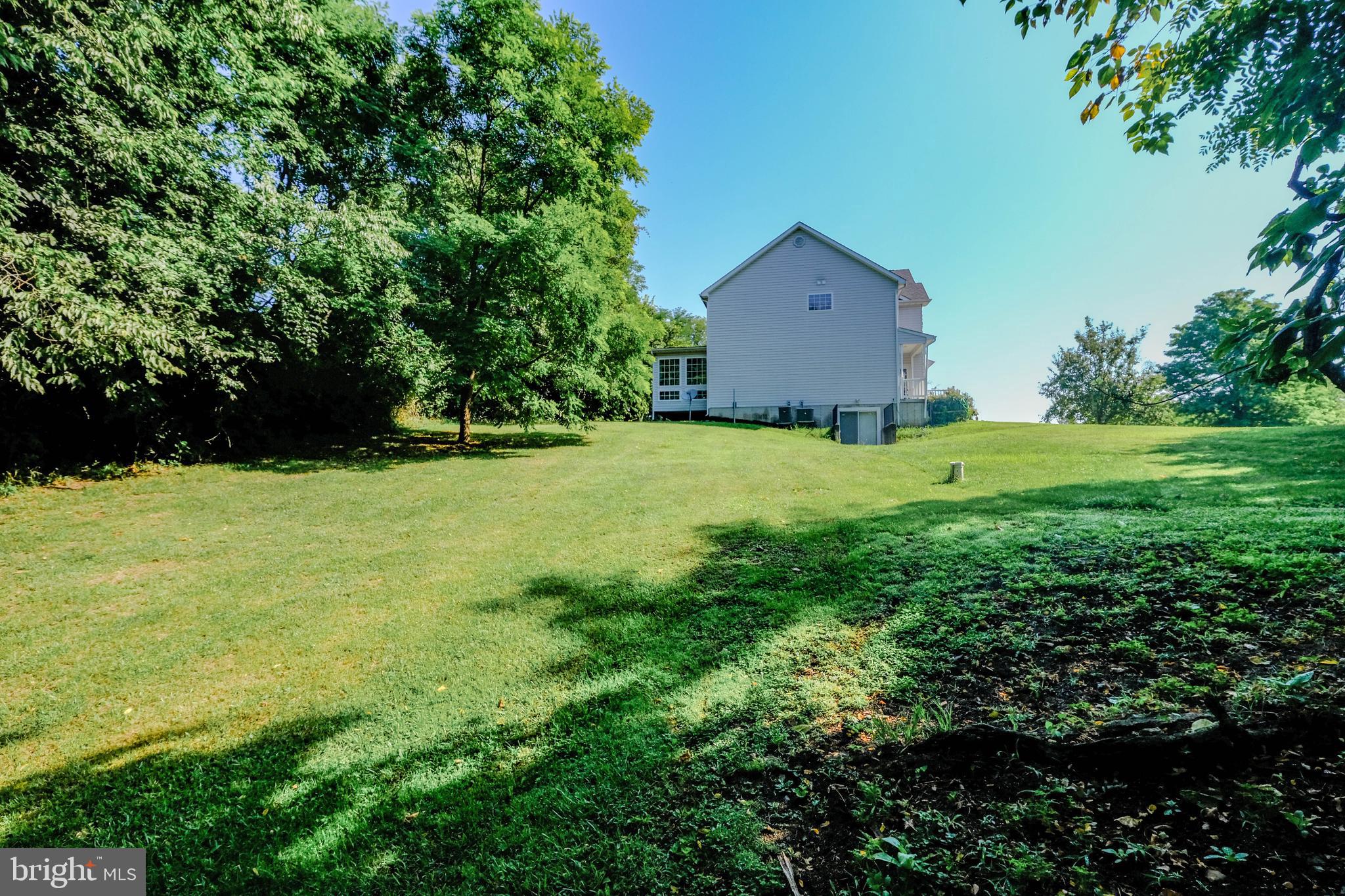 THORNHILL ESTATES - Residential