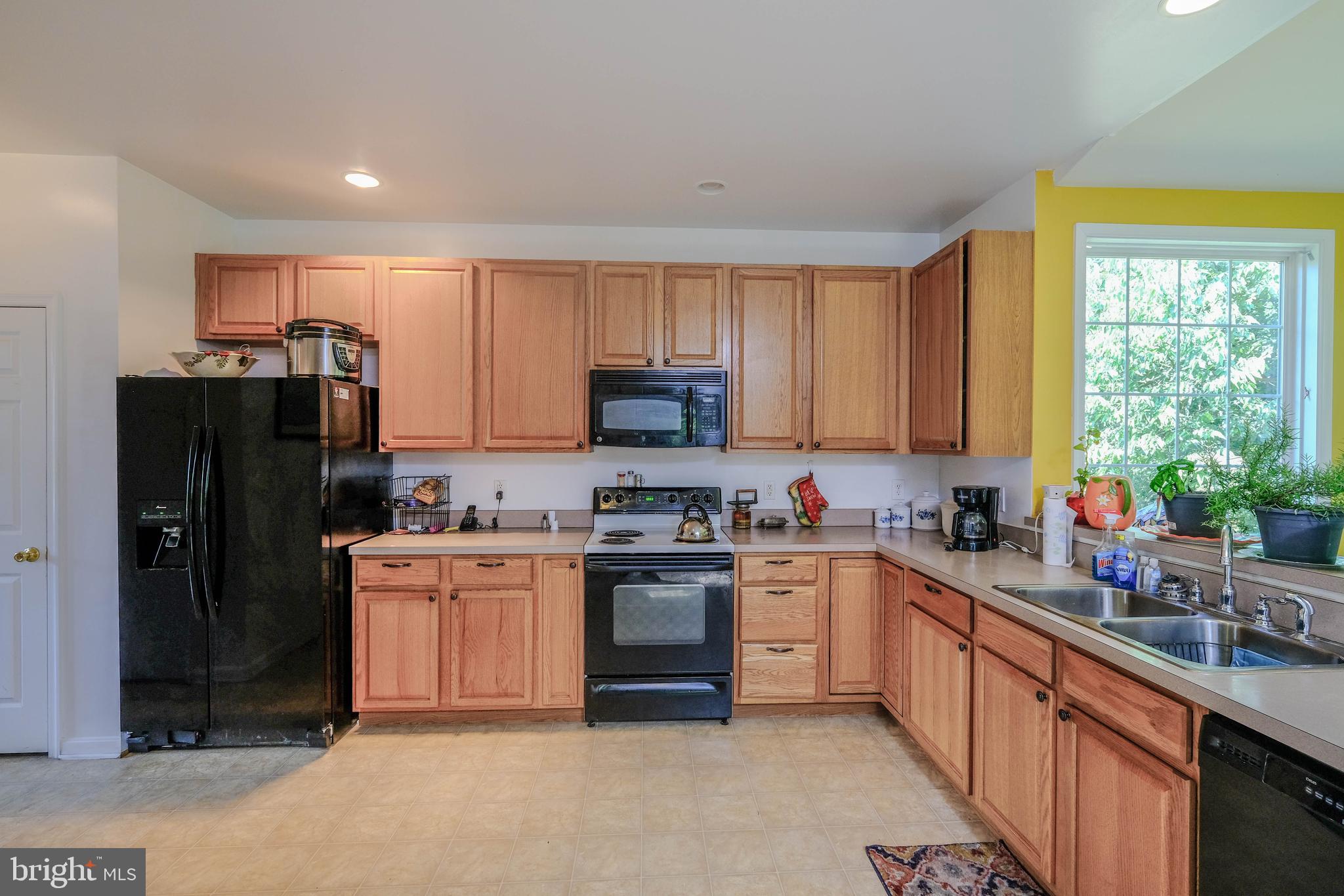 THORNHILL ESTATES - Residential