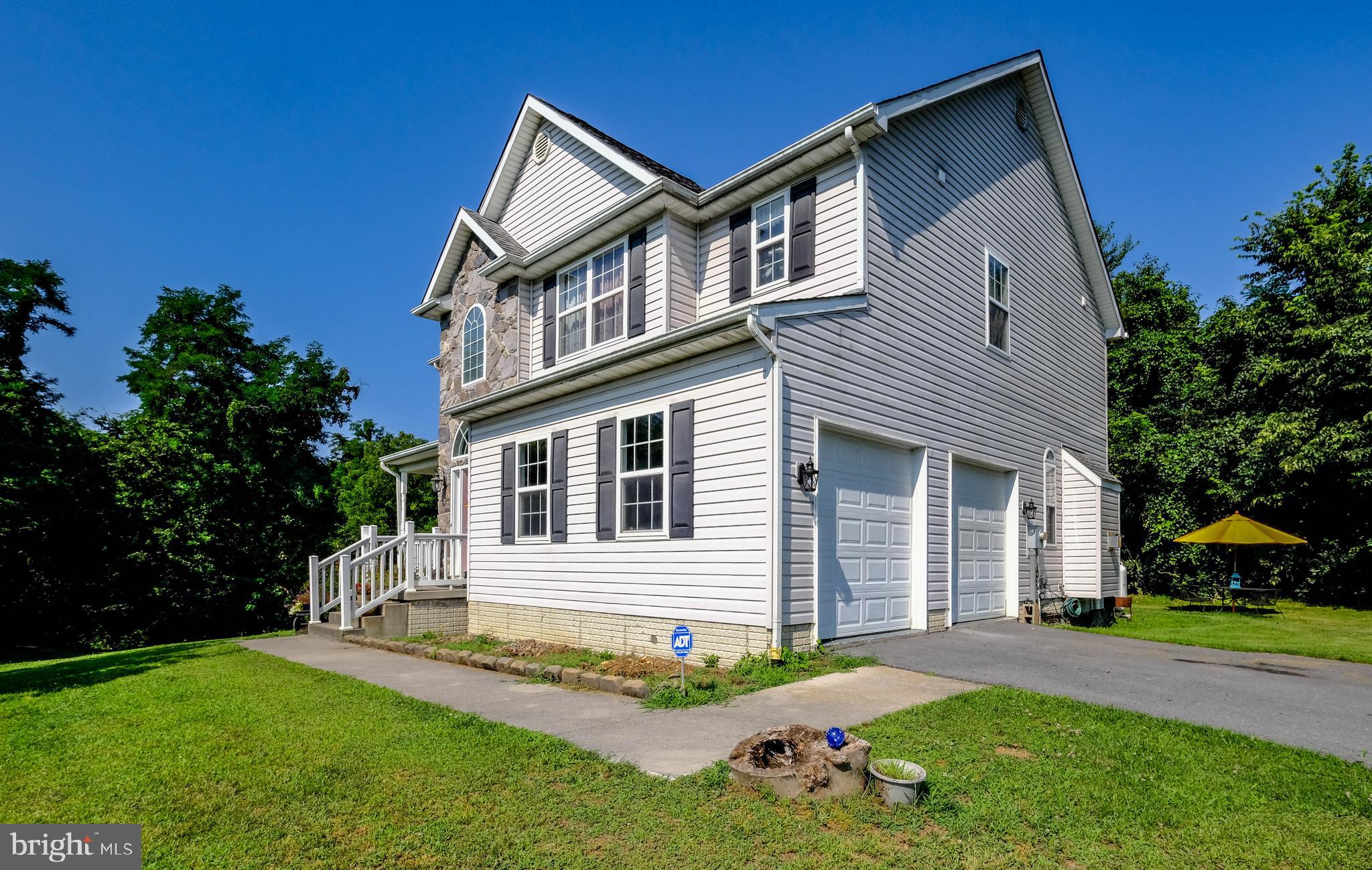 THORNHILL ESTATES - Residential