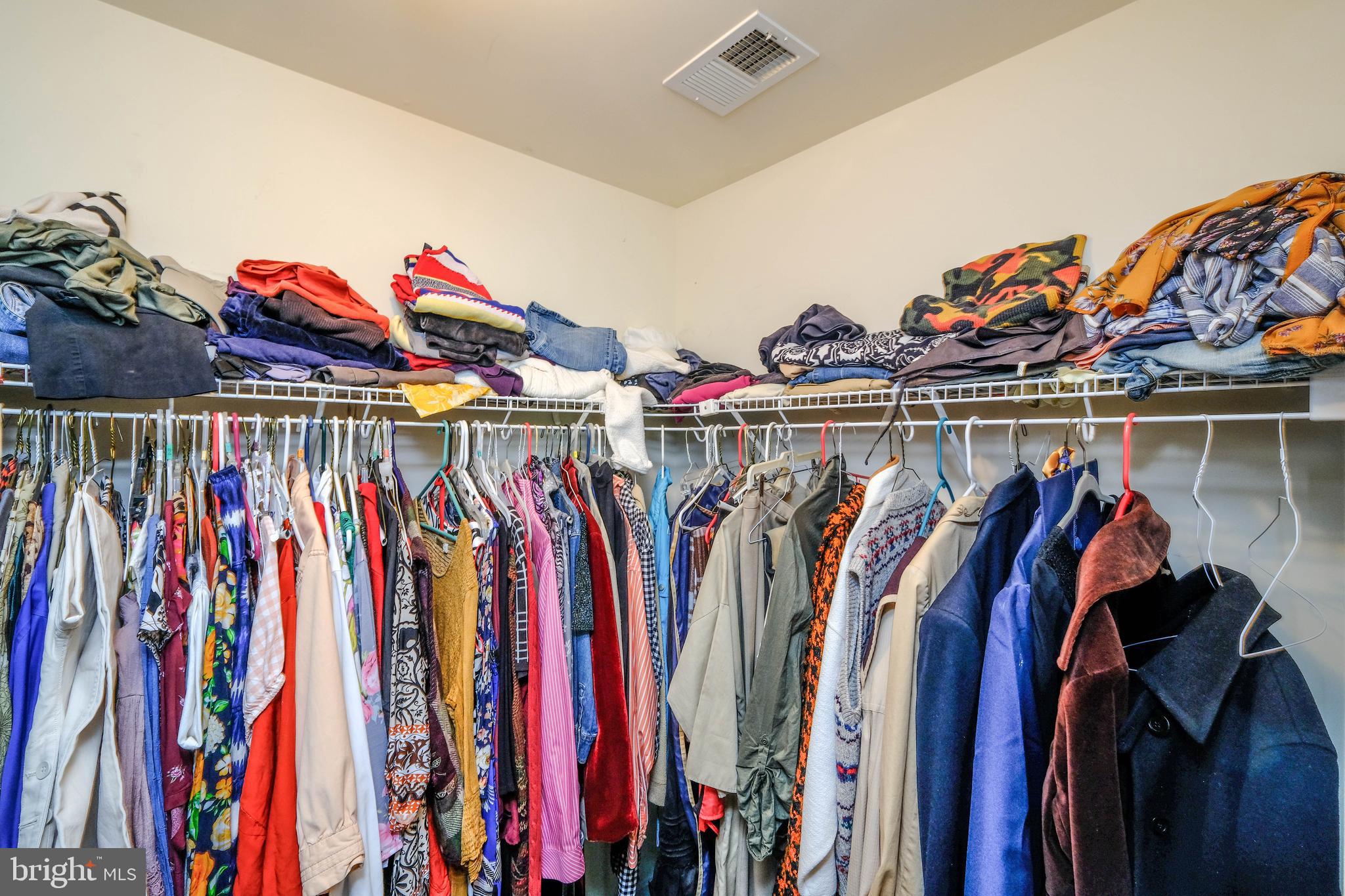 THORNHILL ESTATES - Residential