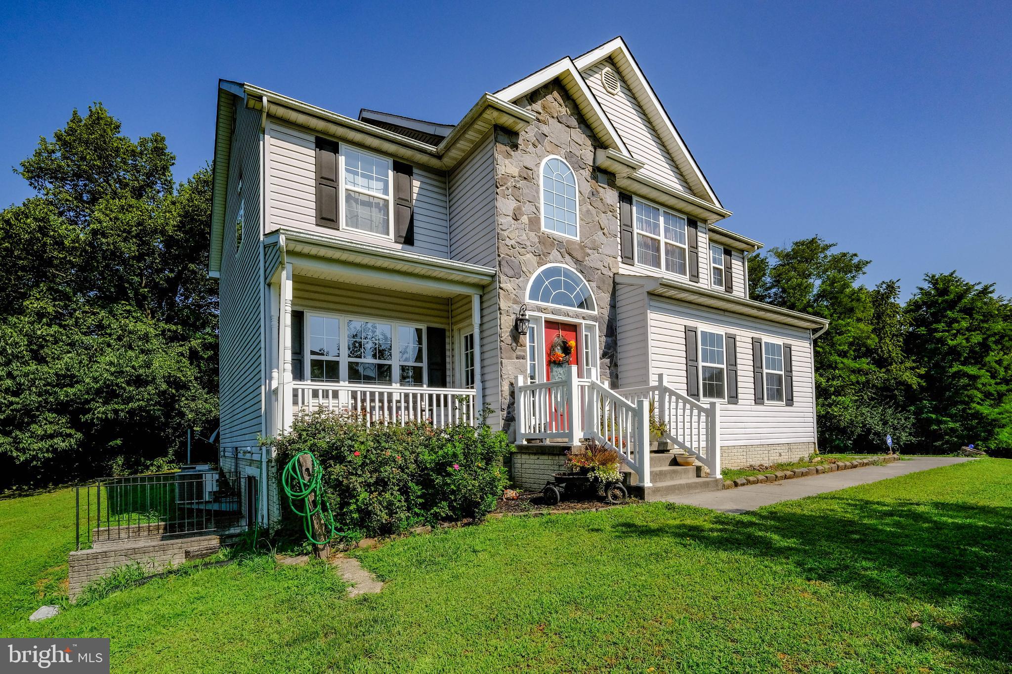 THORNHILL ESTATES - Residential