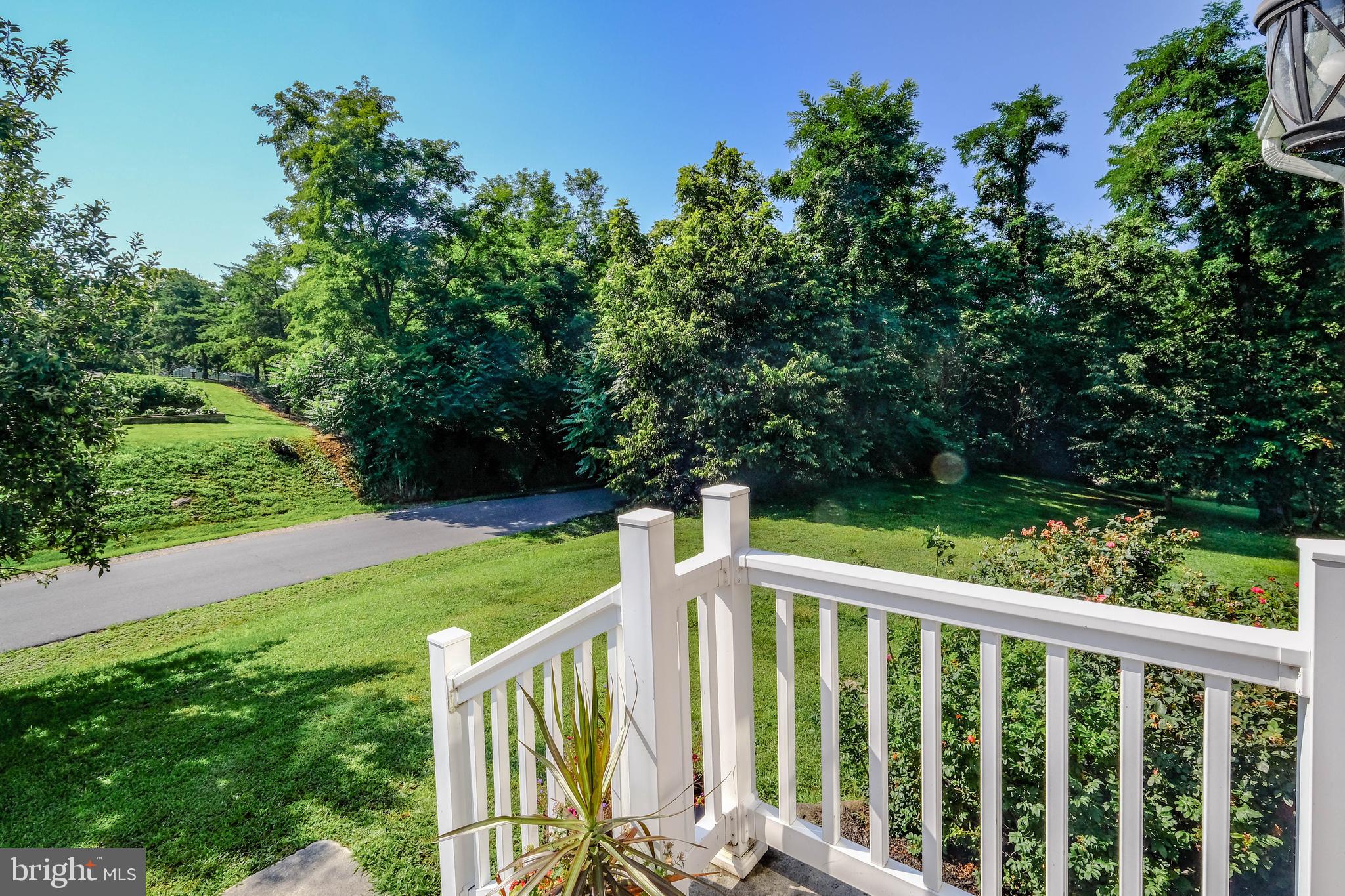 THORNHILL ESTATES - Residential