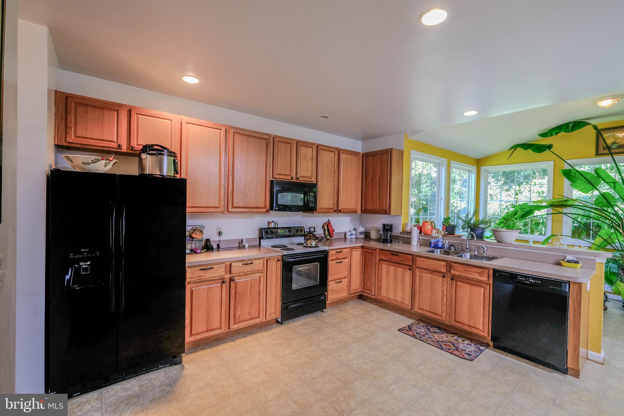 THORNHILL ESTATES - Residential