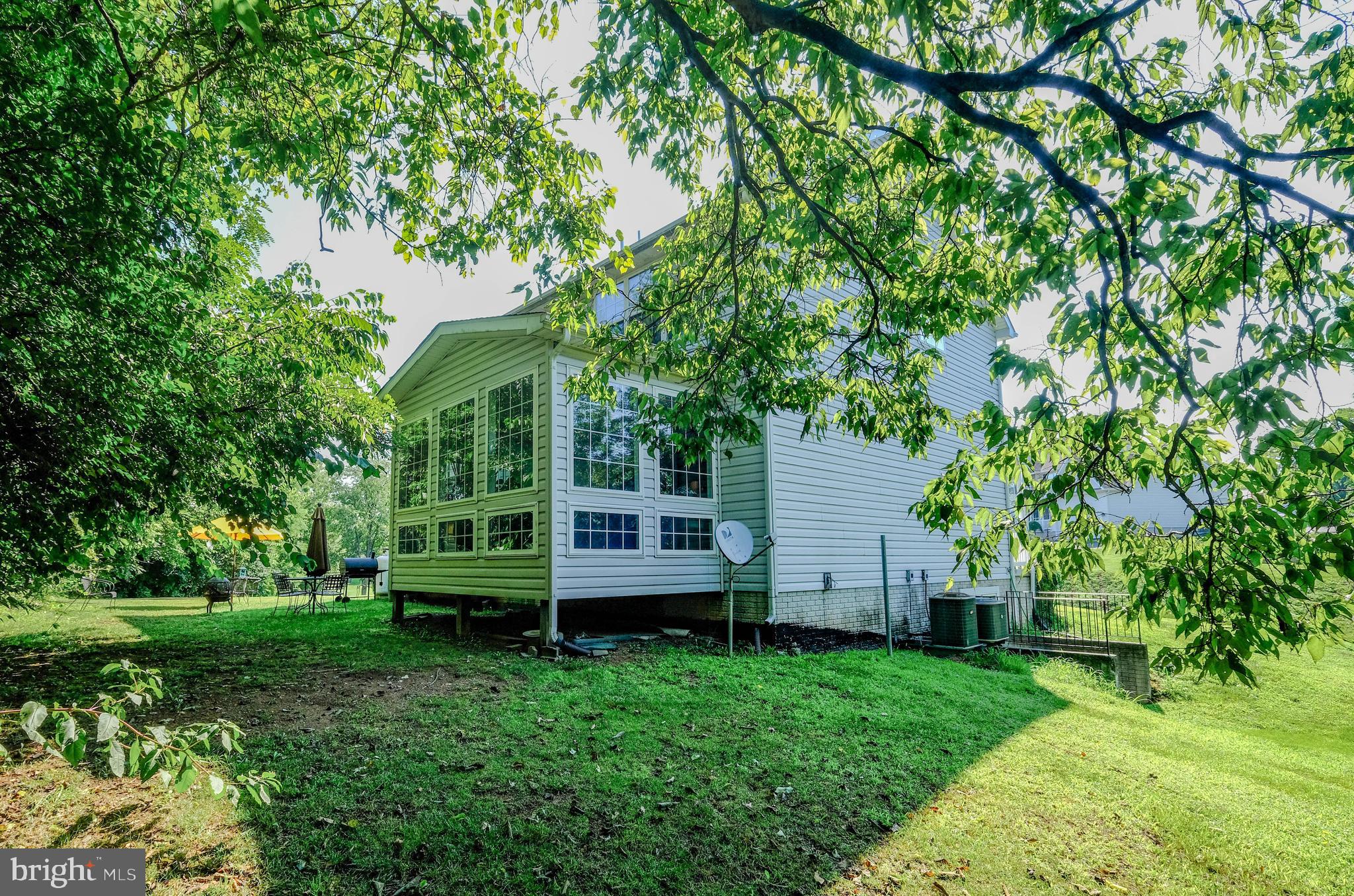 THORNHILL ESTATES - Residential