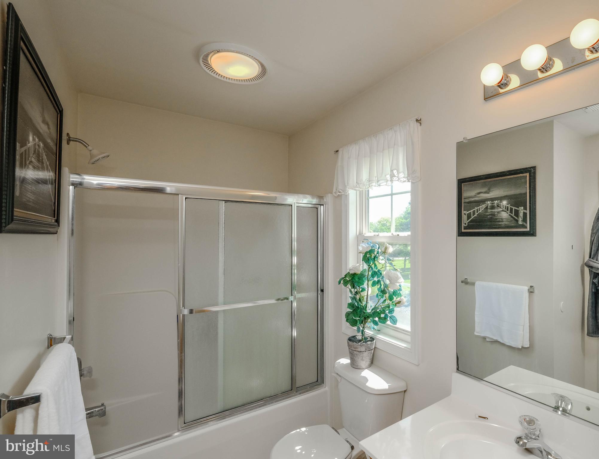 THORNHILL ESTATES - Residential