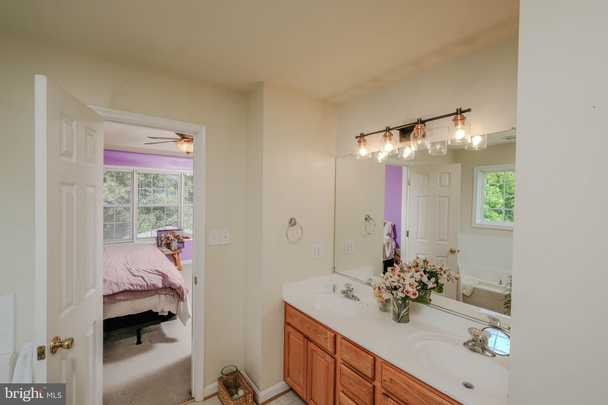 THORNHILL ESTATES - Residential