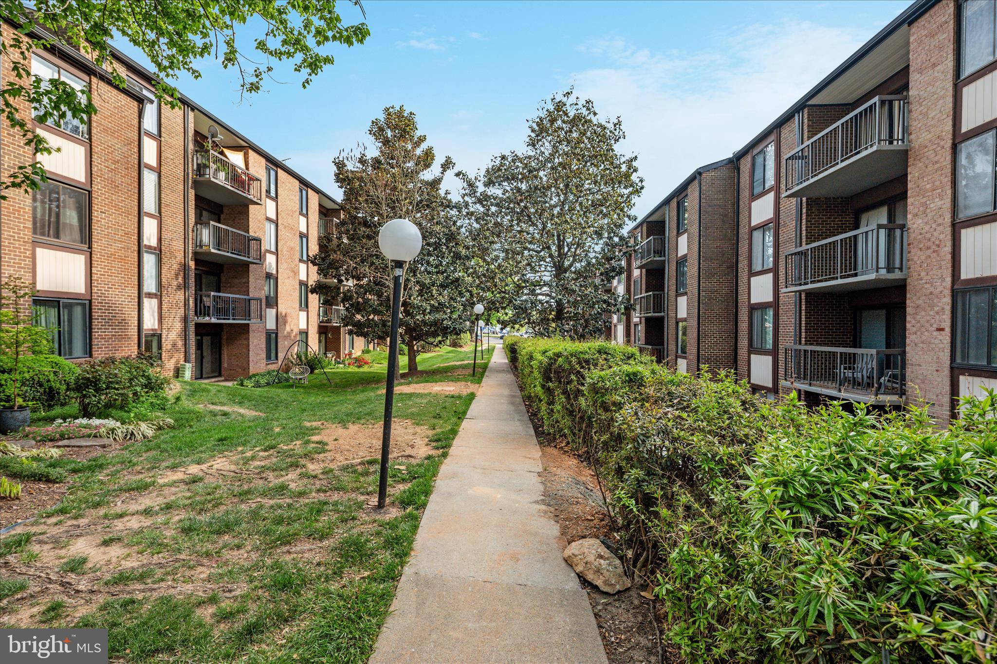 HAWTHORNE VILLAGE - Residential
