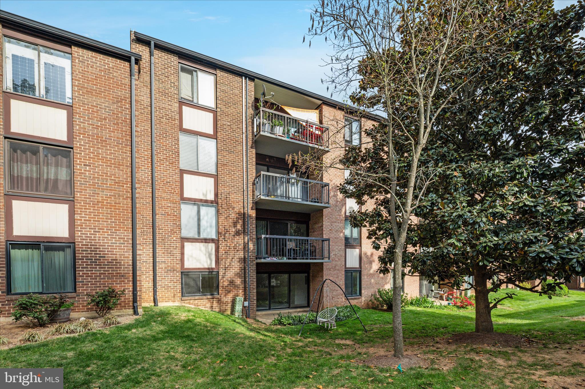 HAWTHORNE VILLAGE - Residential