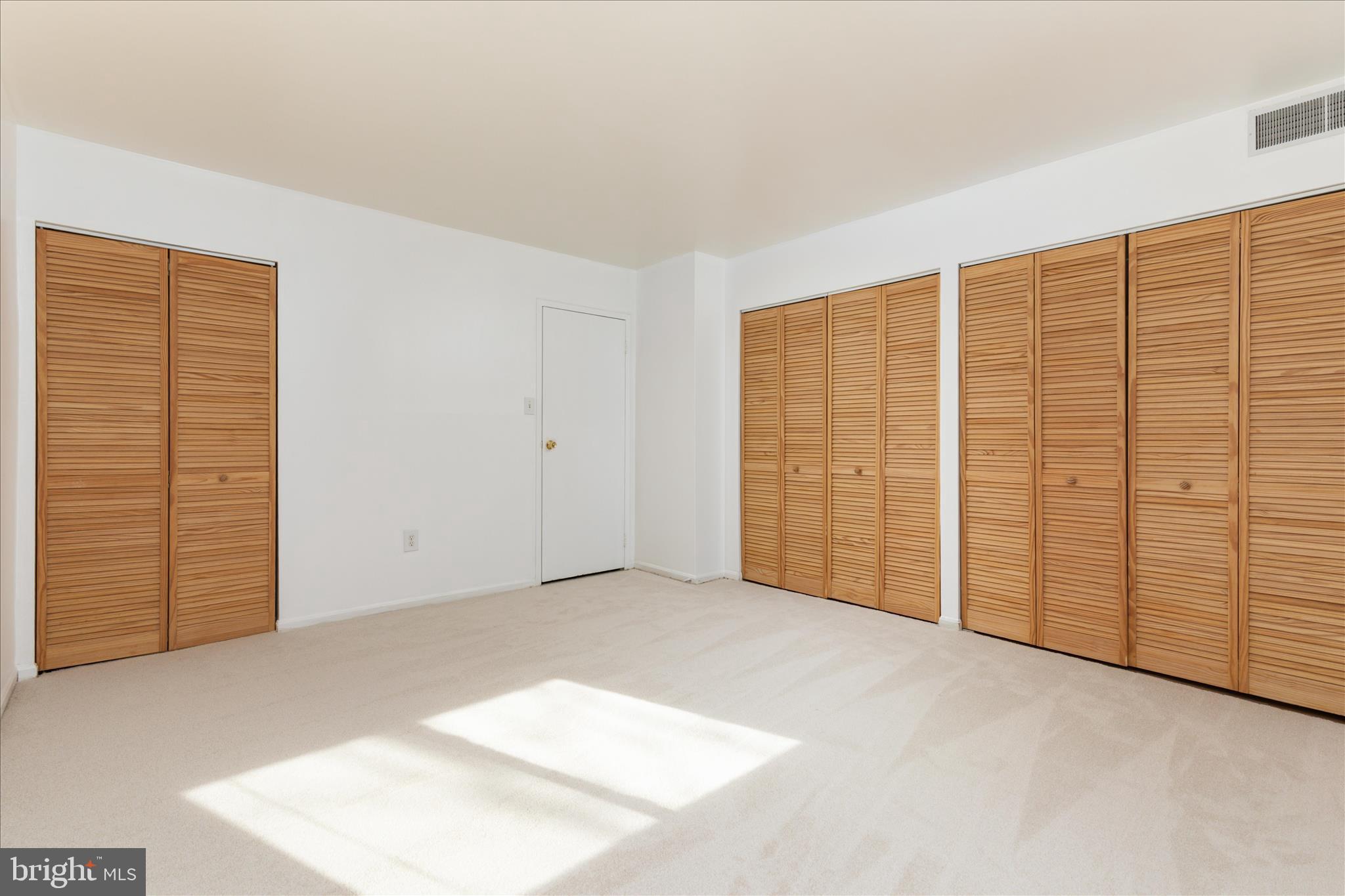 HAWTHORNE VILLAGE - Residential