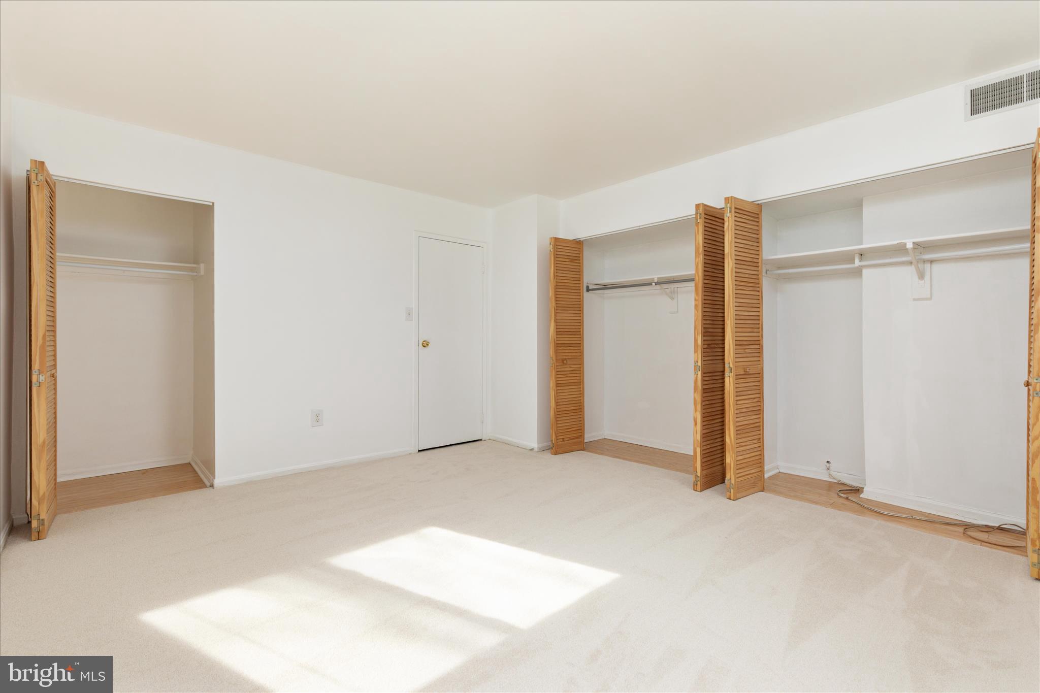 HAWTHORNE VILLAGE - Residential