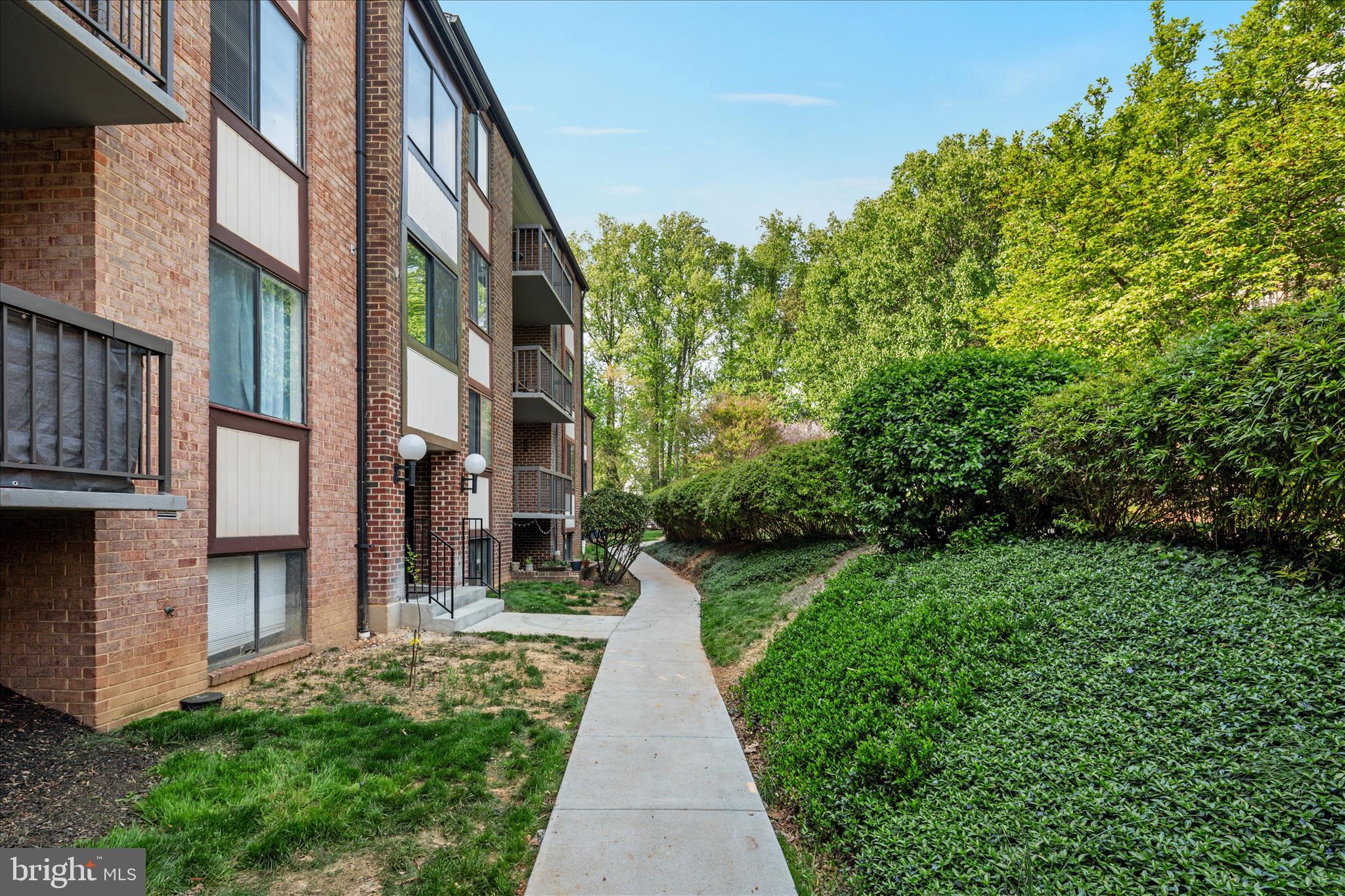 HAWTHORNE VILLAGE - Residential