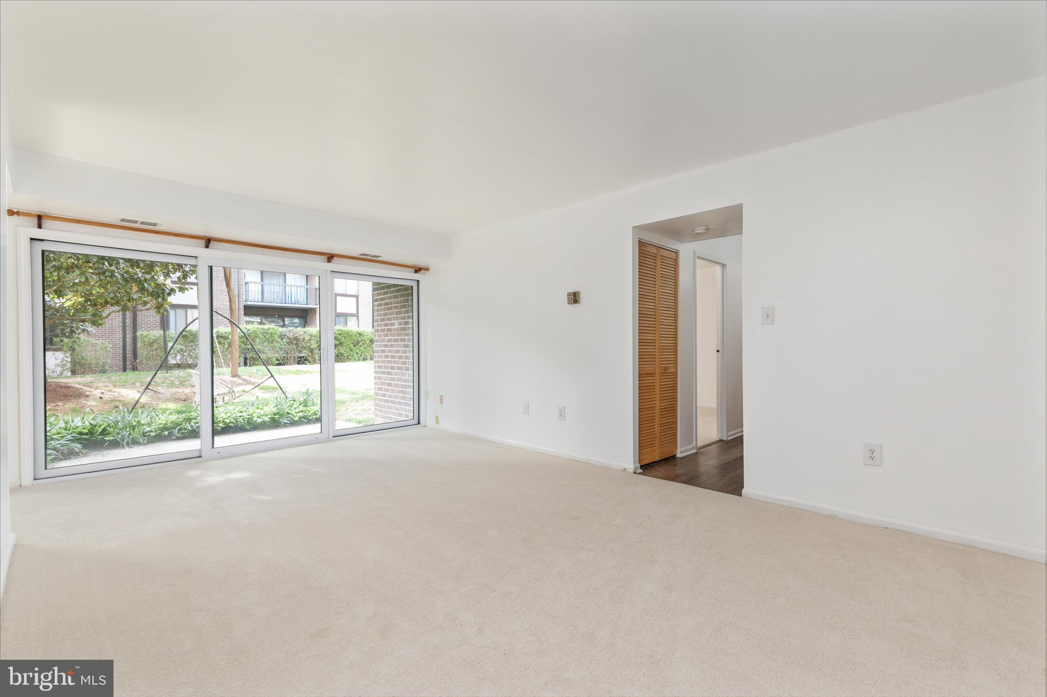 HAWTHORNE VILLAGE - Residential