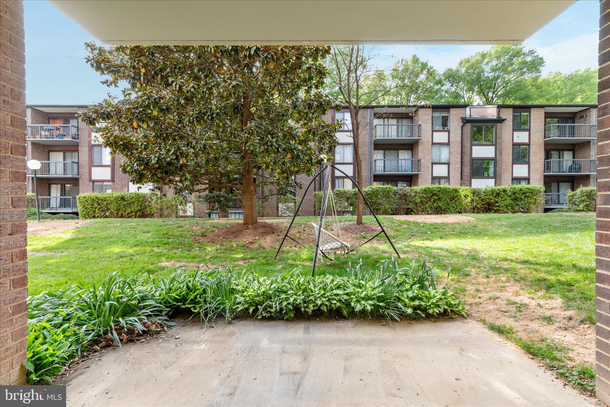 HAWTHORNE VILLAGE - Residential