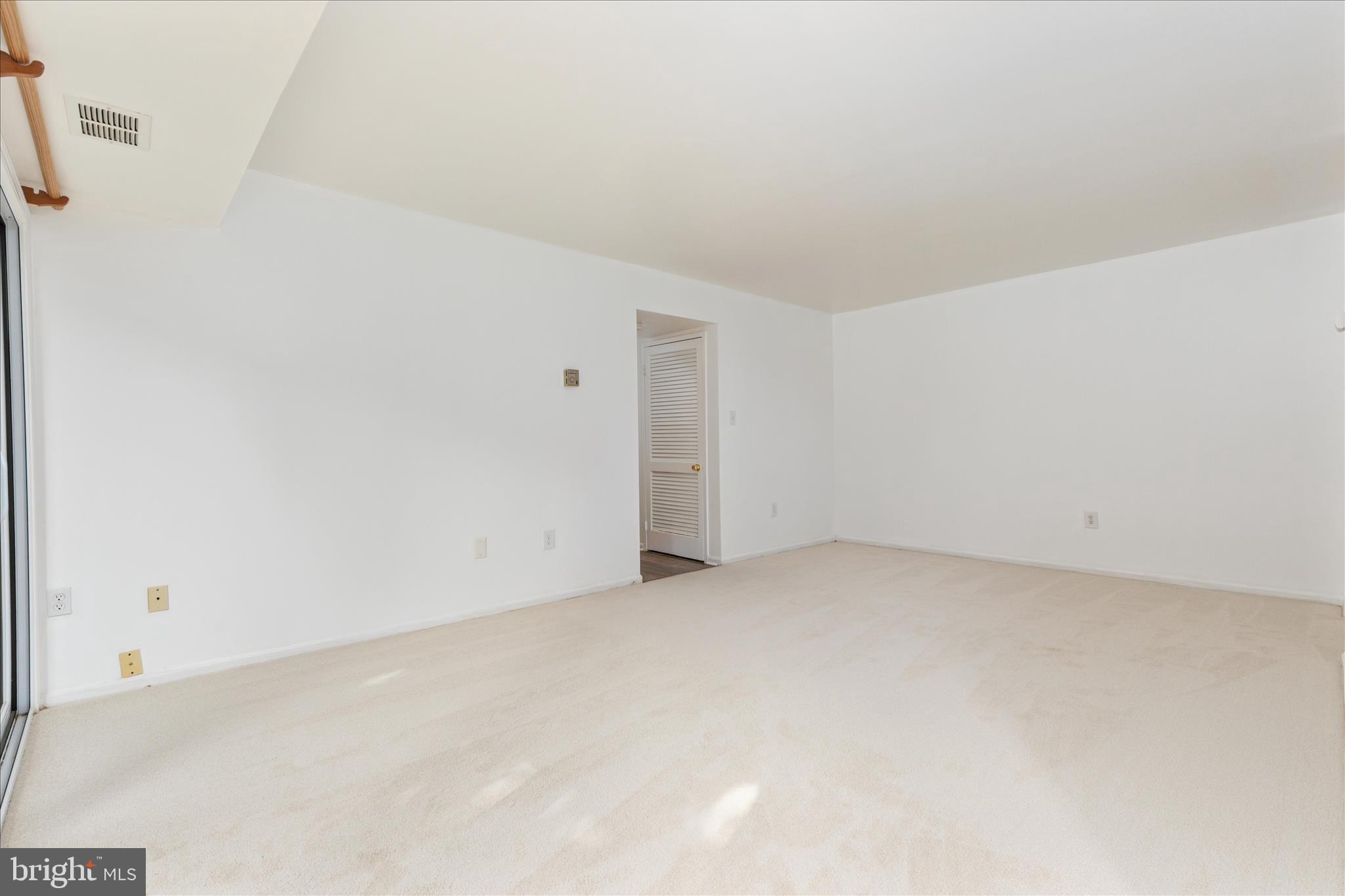 HAWTHORNE VILLAGE - Residential