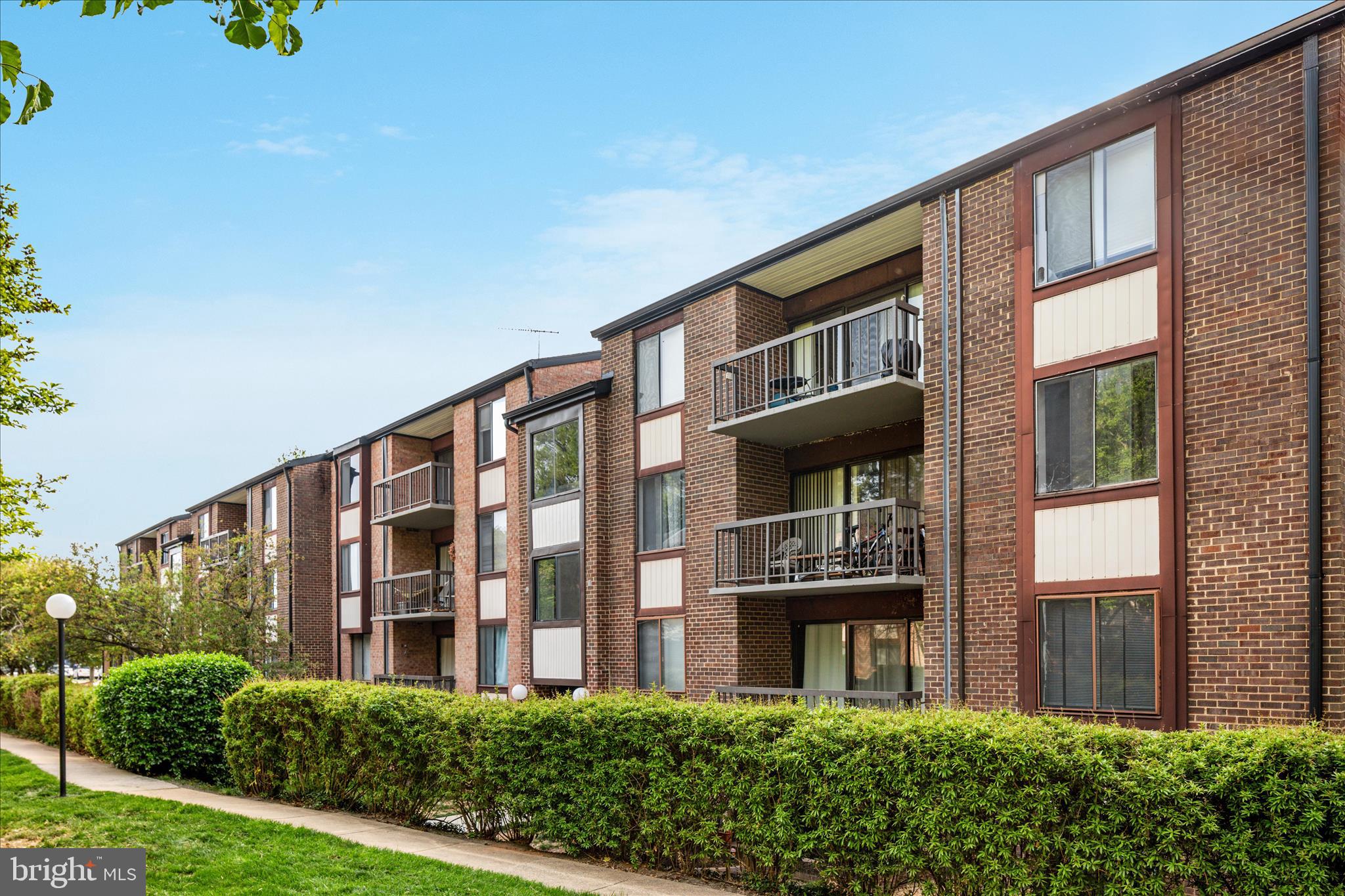 HAWTHORNE VILLAGE - Residential