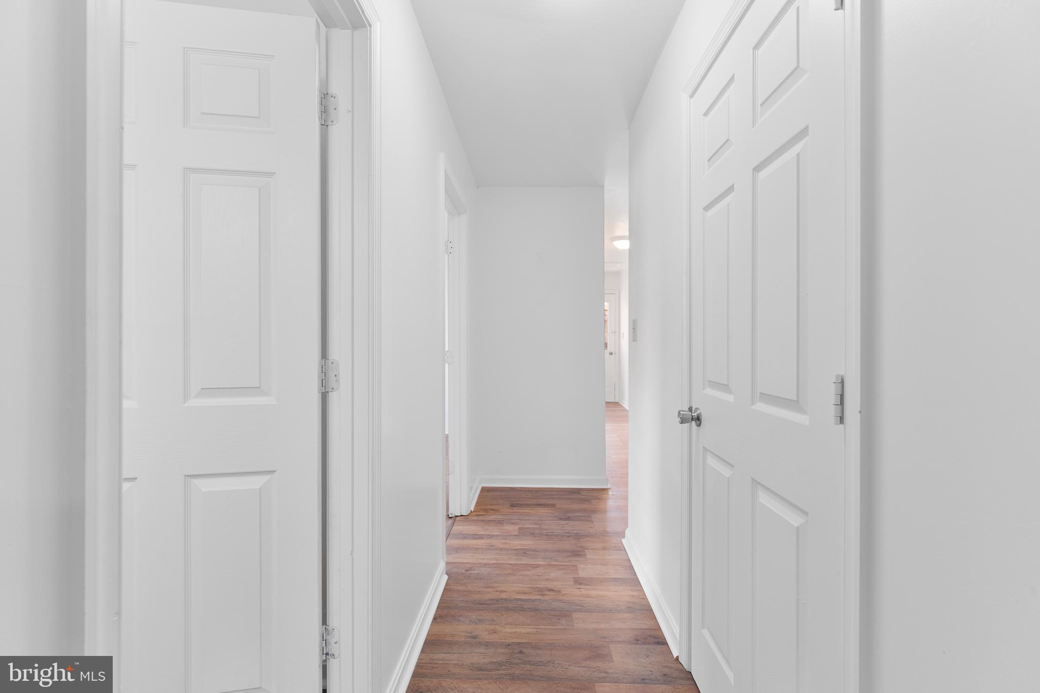 ROYAL VILLAGE - Residential