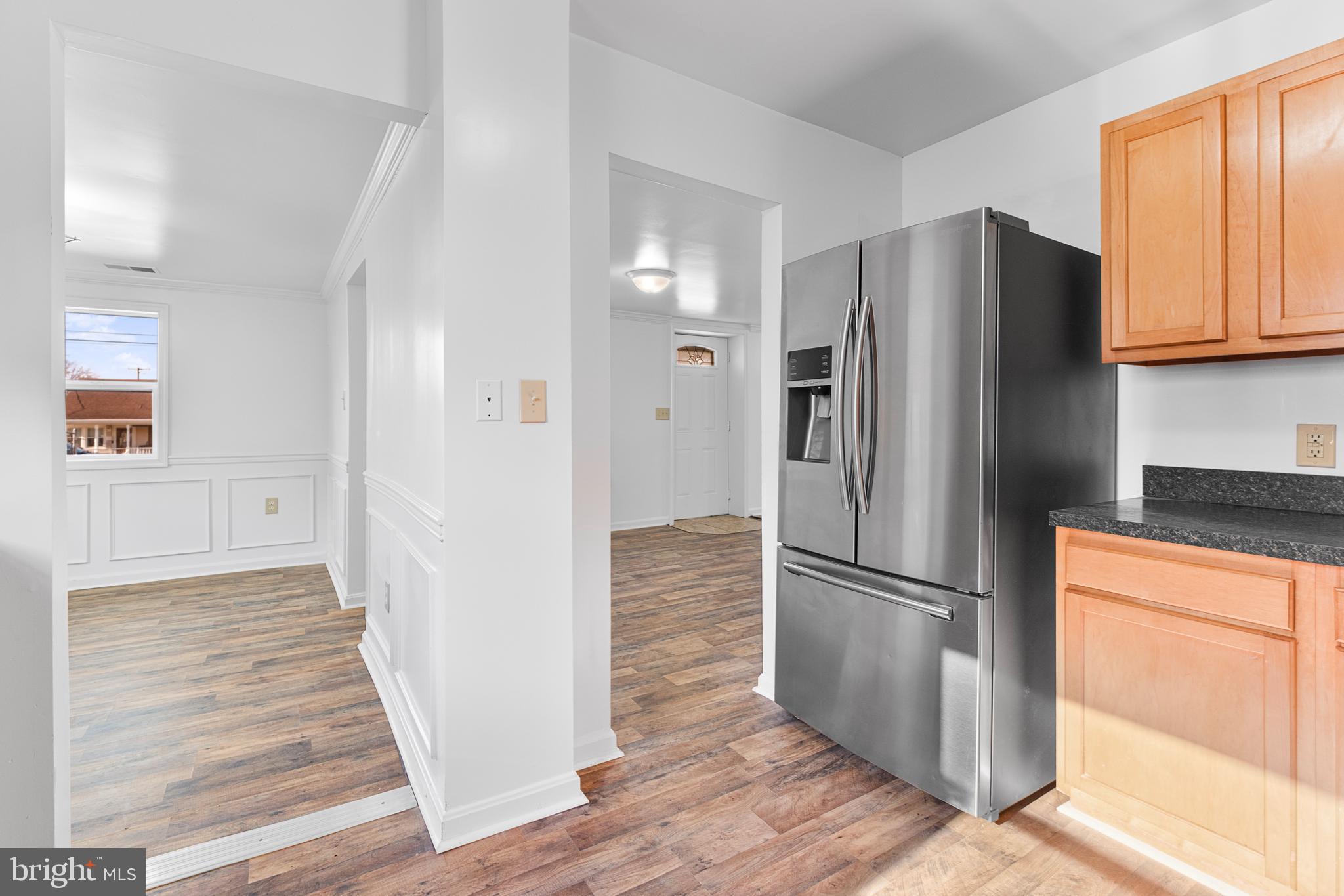 ROYAL VILLAGE - Residential