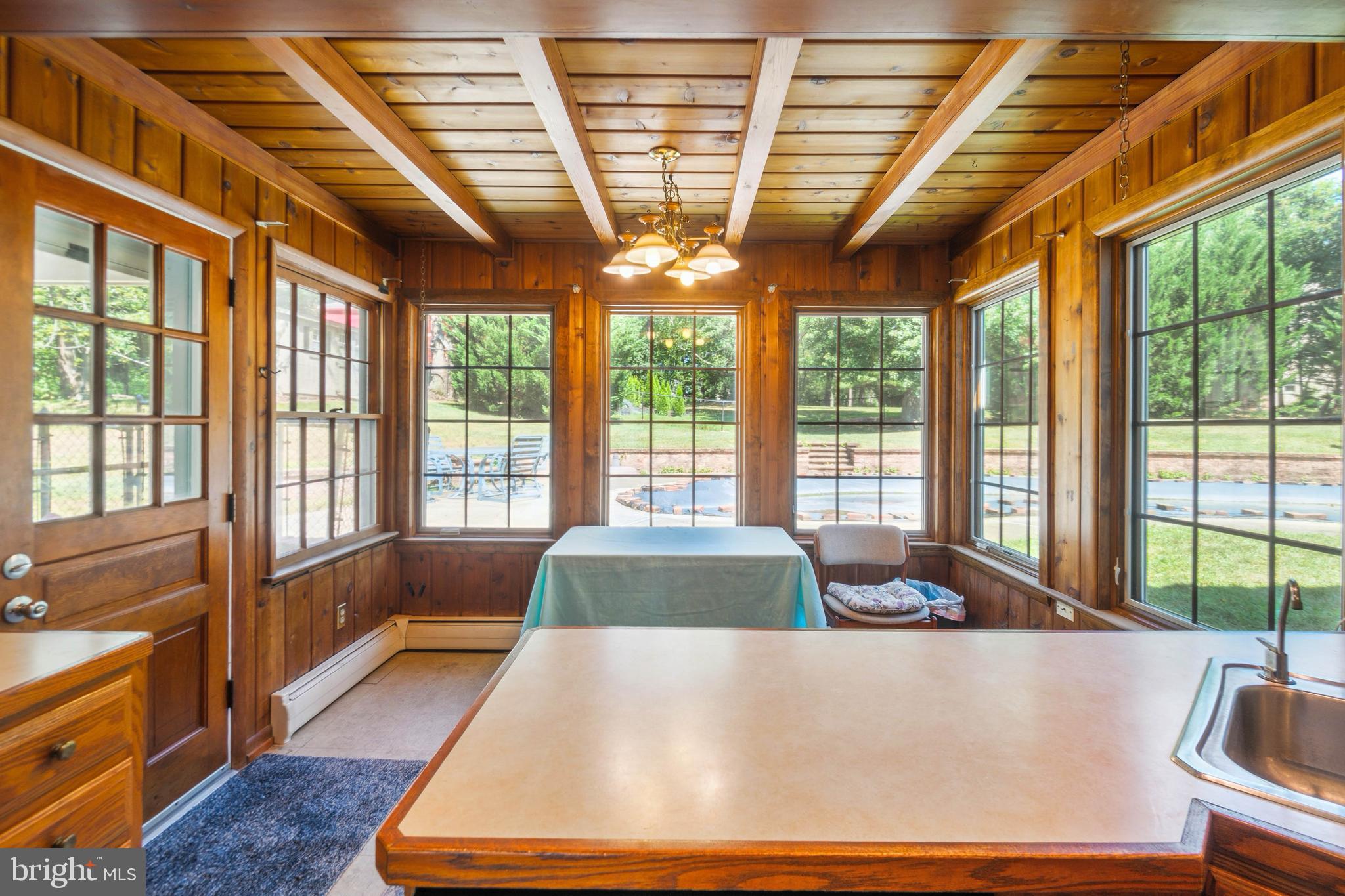 PINECREST - Residential