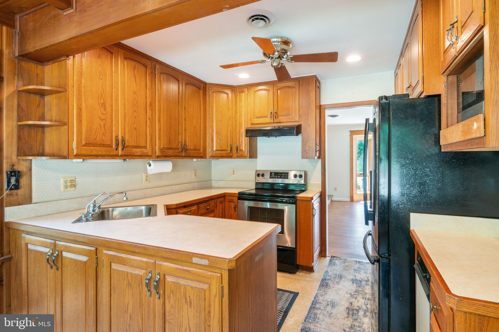 PINECREST - Residential