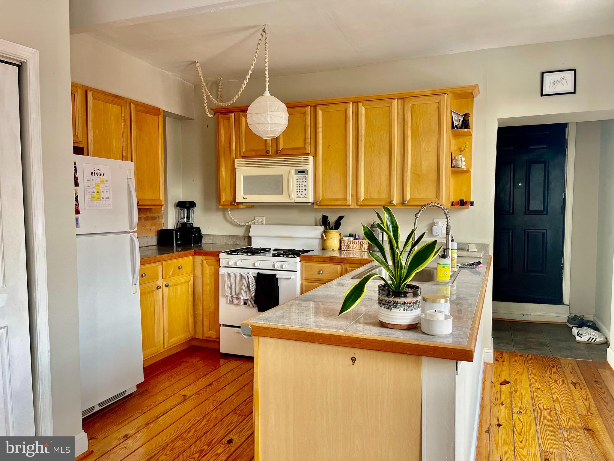 FEDERAL HILL HISTORIC DISTRICT - Residential Lease