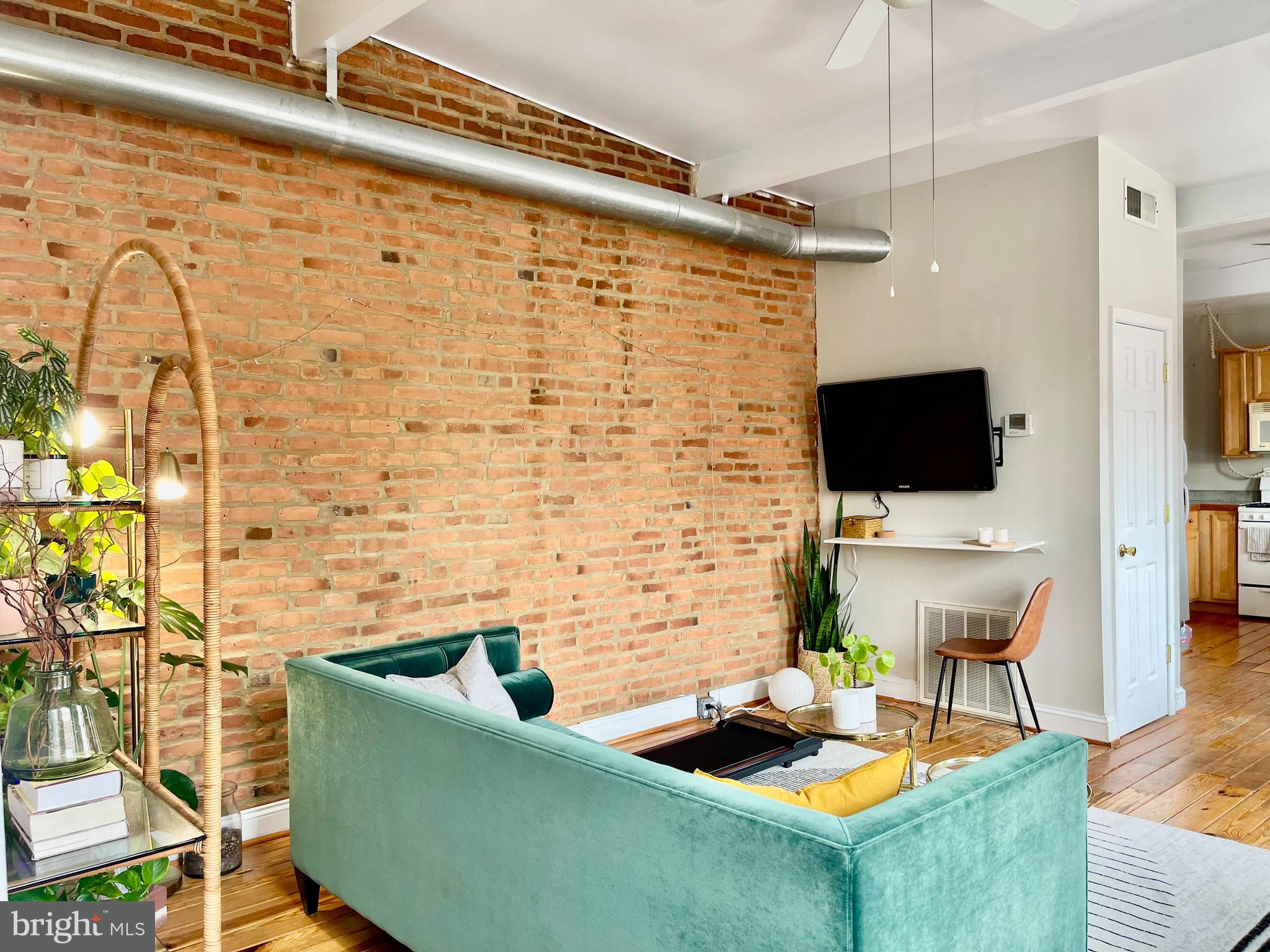 FEDERAL HILL HISTORIC DISTRICT - Residential Lease