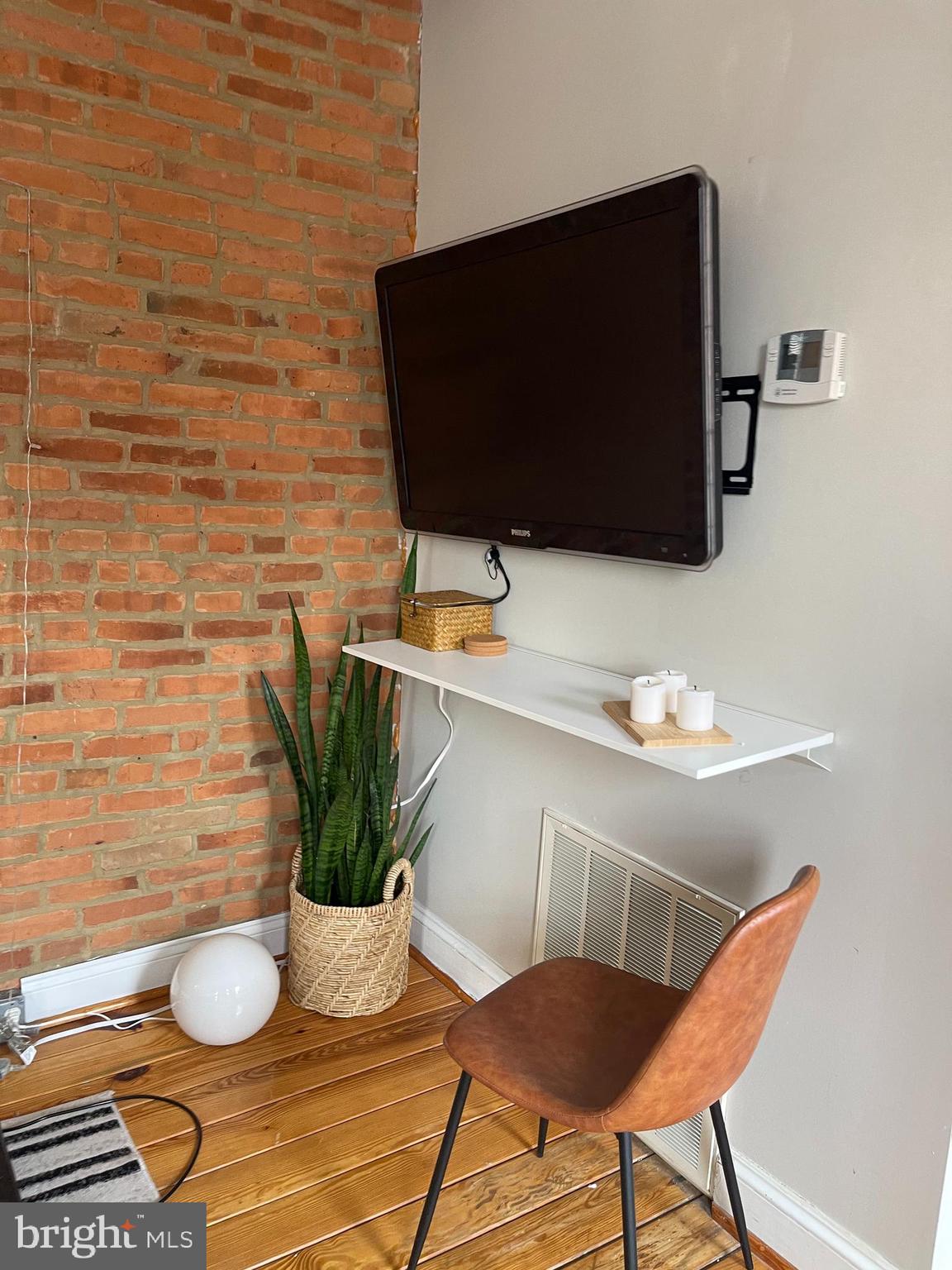 FEDERAL HILL HISTORIC DISTRICT - Residential Lease