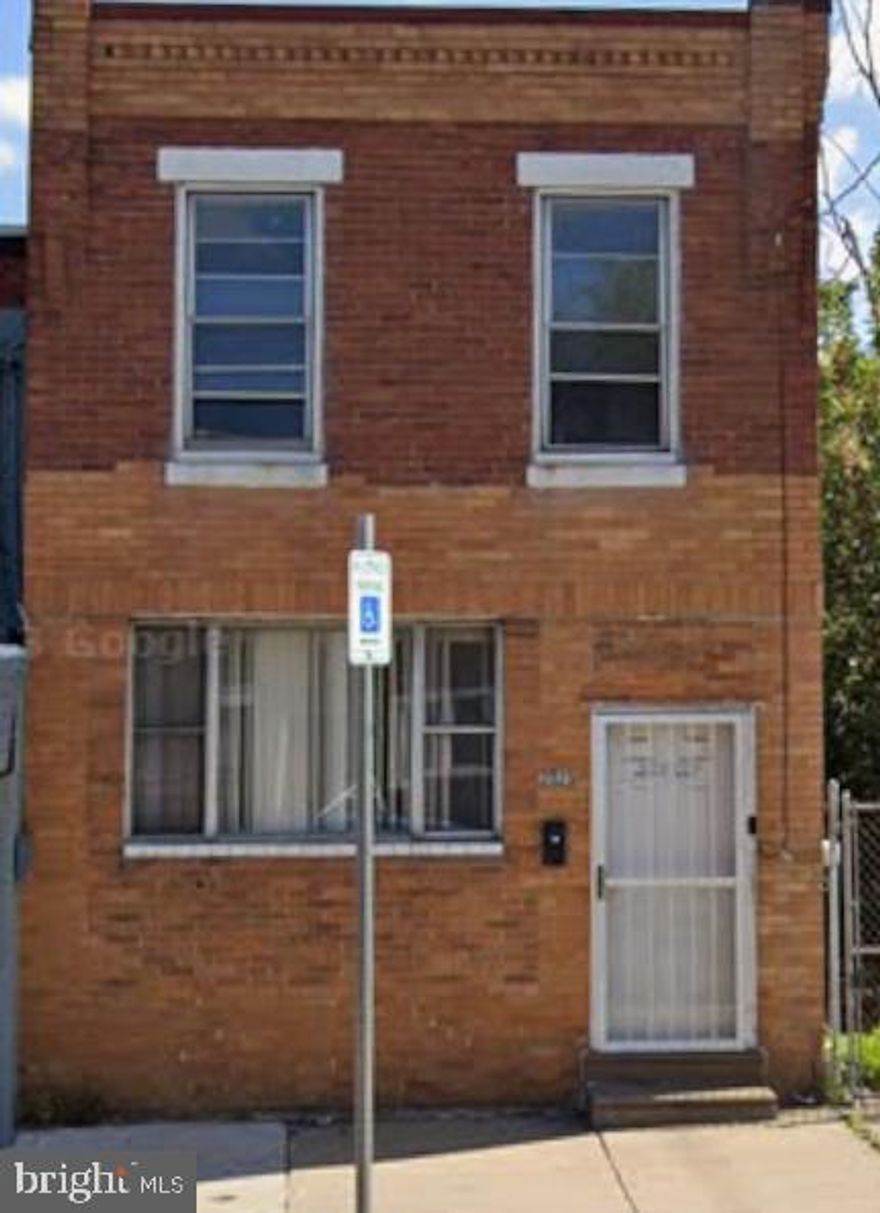 Great investment opportunity available now!!! currently vacant 3 bedrooms, 1 bath located in the Elmwood Park area of Philadelphia. Easy access to public transportation, roadways and highways. Making commuting a breeze in and around the city.