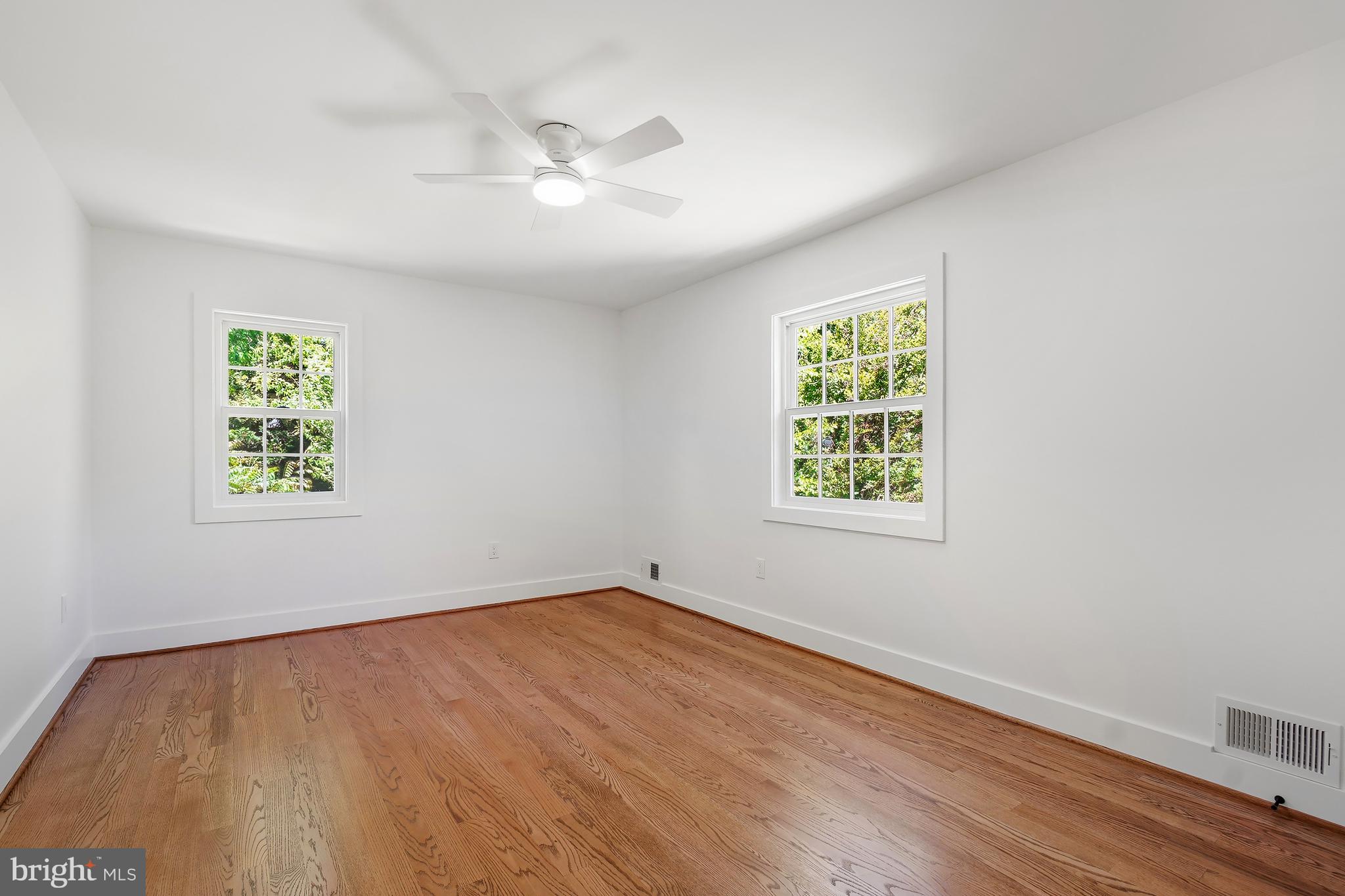 BEVERLY FARMS - Residential
