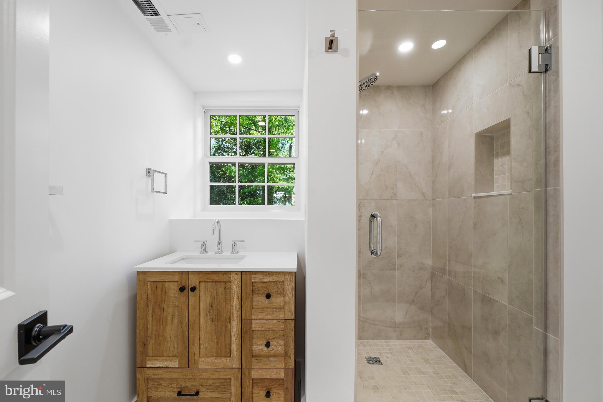 BEVERLY FARMS - Residential