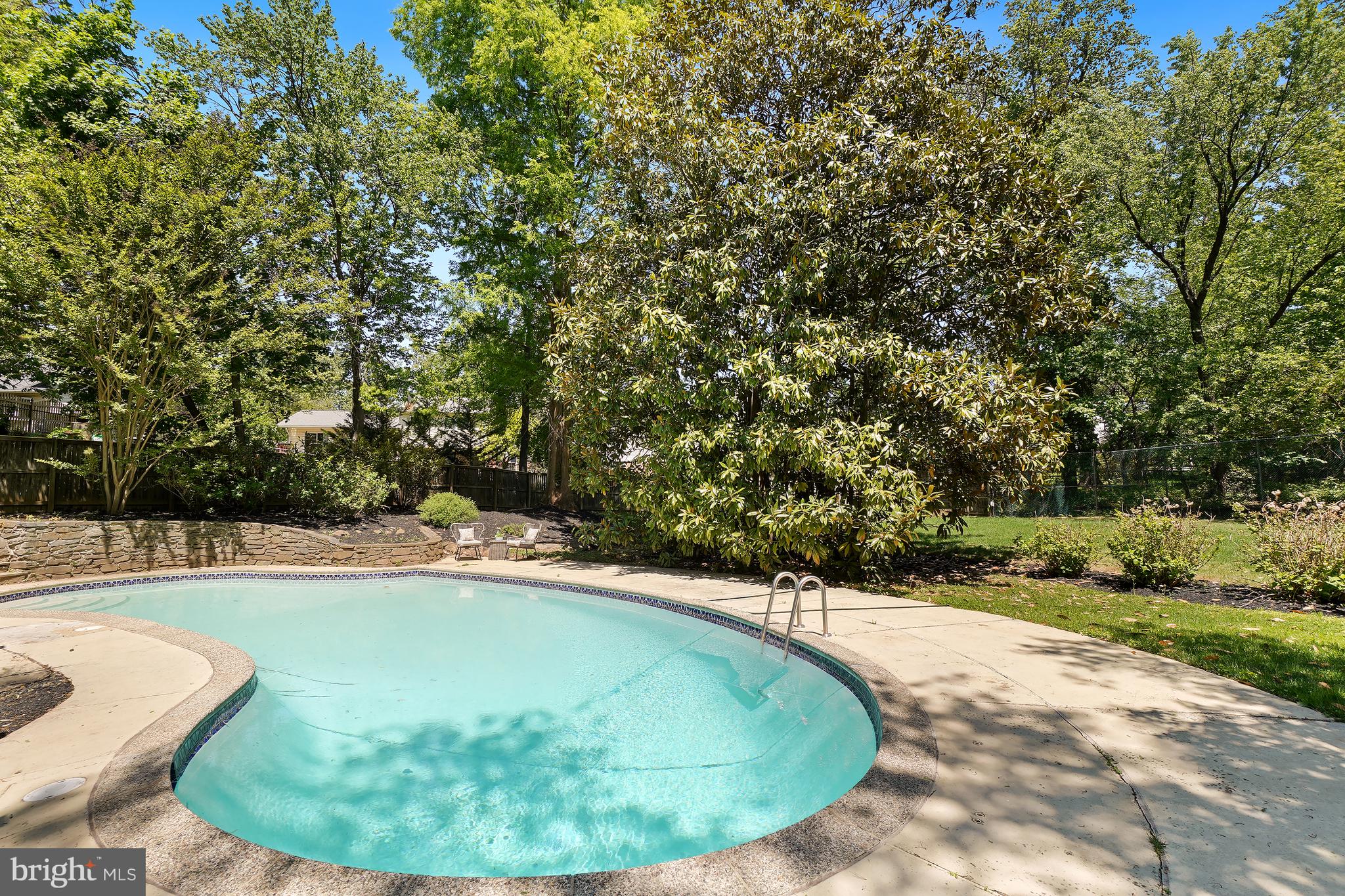 BEVERLY FARMS - Residential
