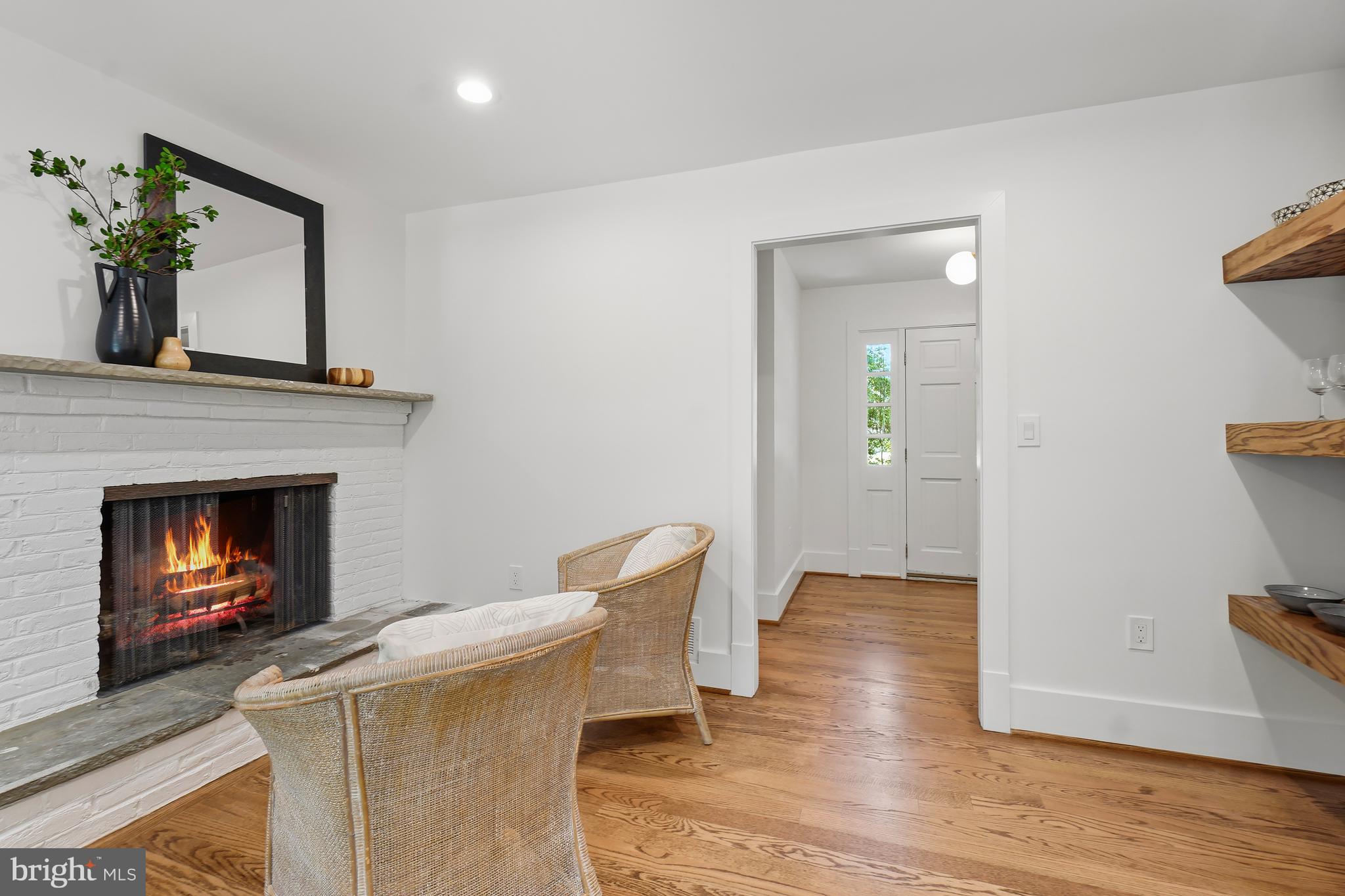BEVERLY FARMS - Residential